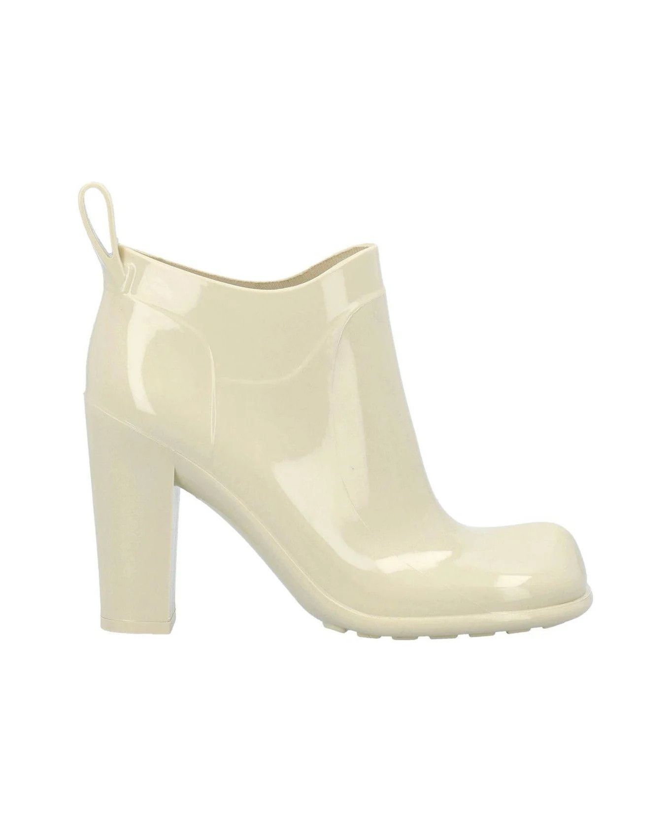 Bottega Veneta o1y0725 Rubber Ankle Boots in Ivory Size US 5 / IT 35 - 1 Thumbnail