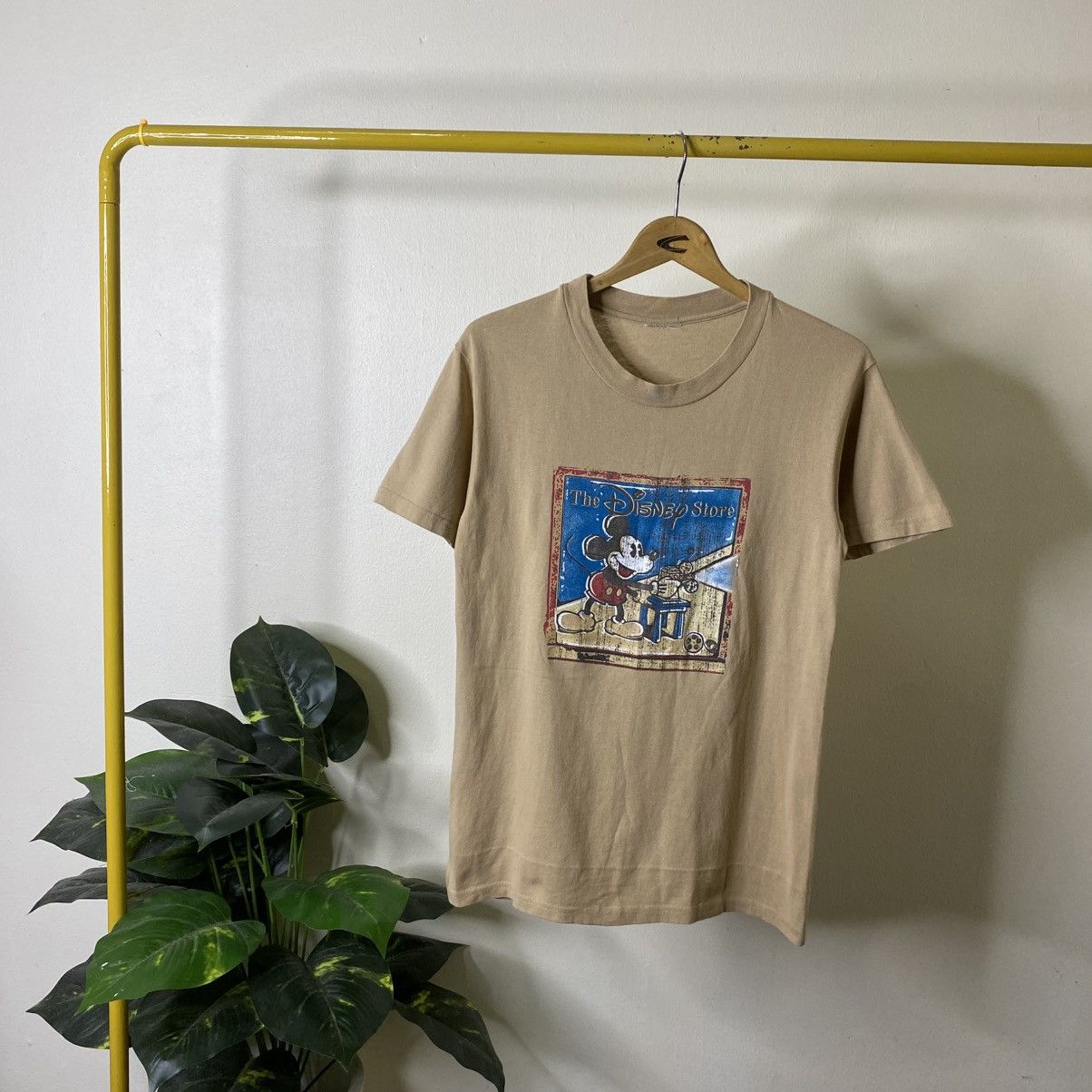 Mickey Mouse Vintage 1990s The Disney Store Mickey Mouse T Shirt Size US S / EU 44-46 / 1 - 1 Thumbnail