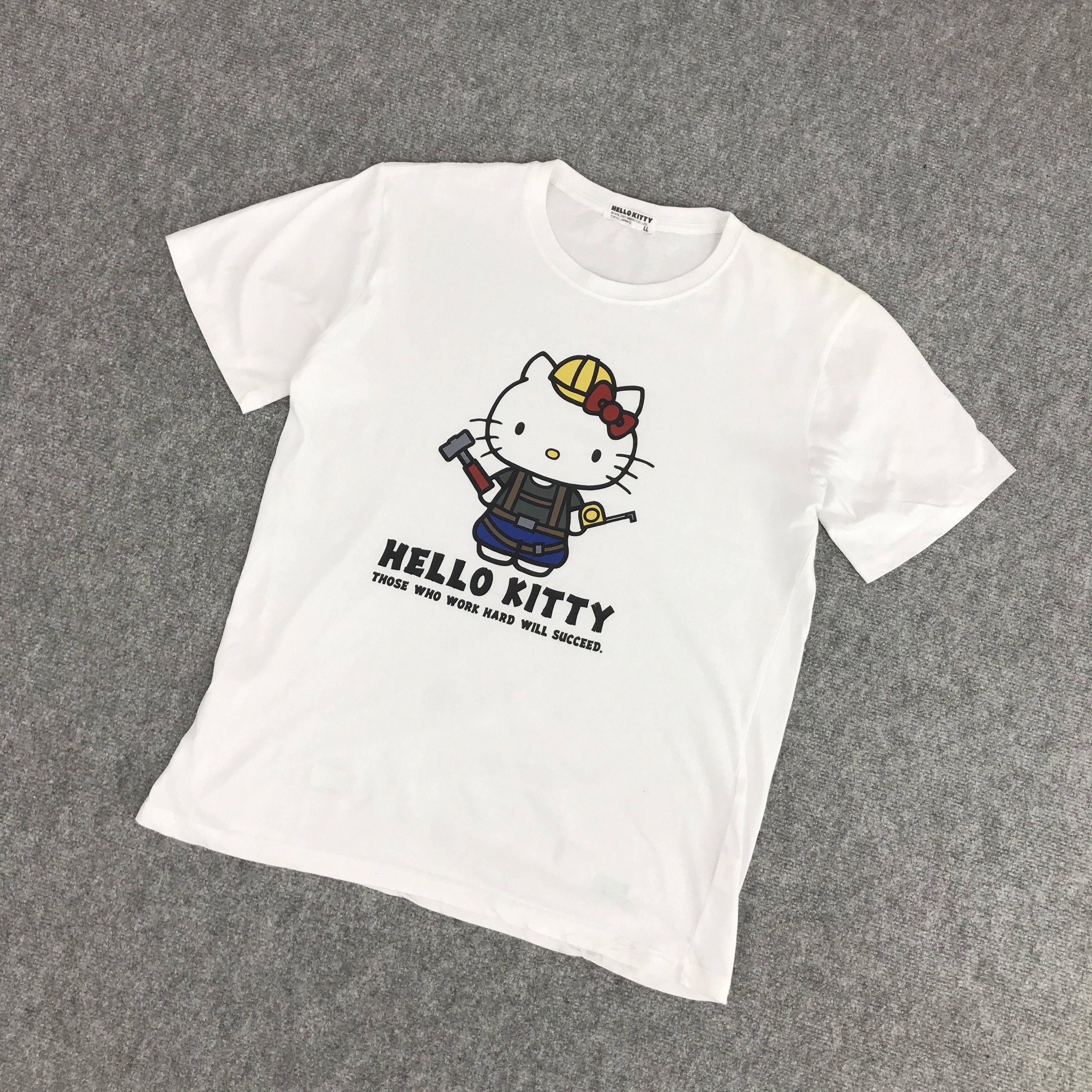 Japanese Brand VTG HELLO KITTY CARTON JAPAN TSHIRTS Size US L / EU 52-54 / 3 - 5 Thumbnail