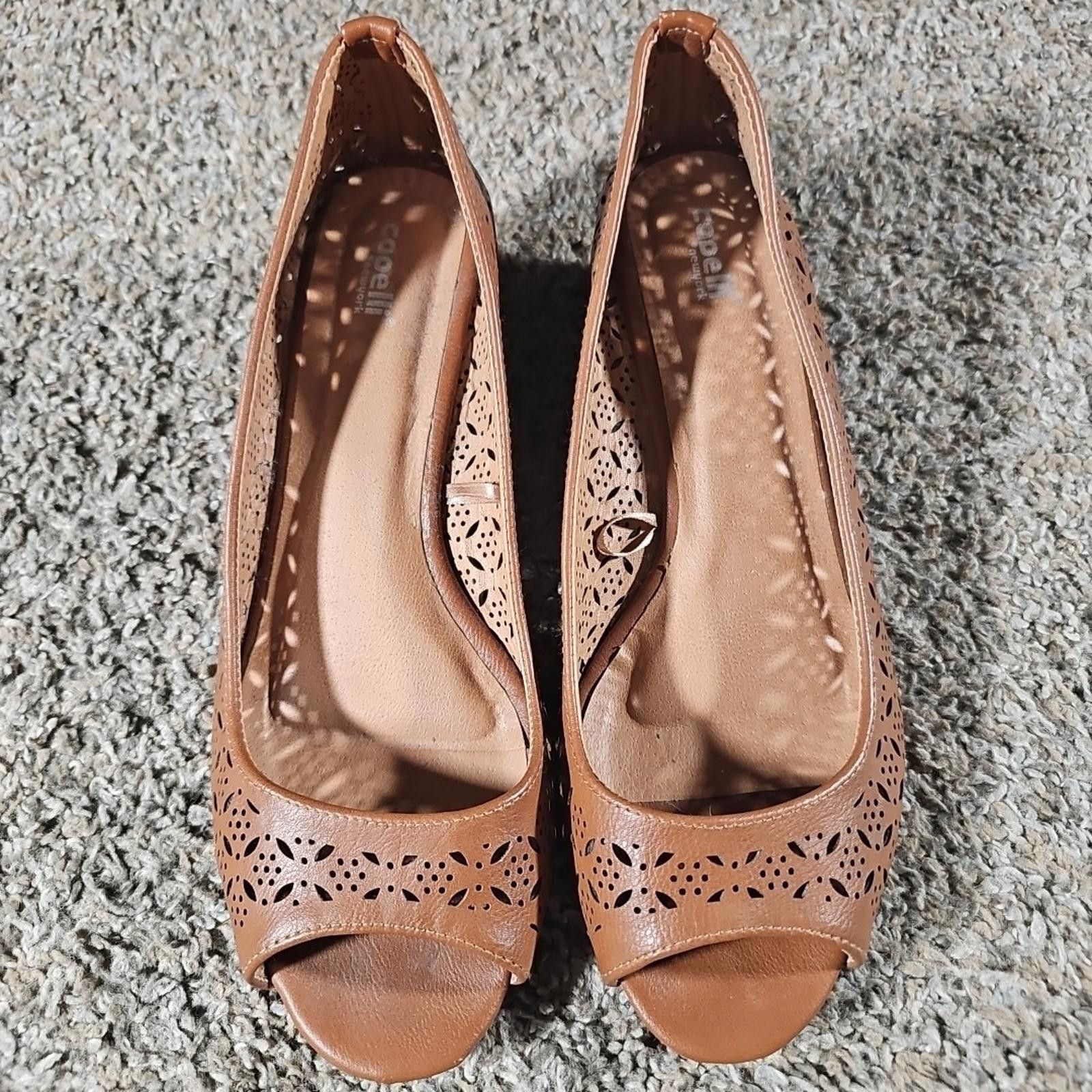 Other capelli new york slip ons SEE MEASUREMENTS Size US 7.5 / IT 37.5 - 2 Thumbnail