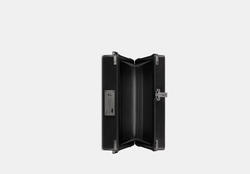Dior o1w1db10325 1LXPO0 Size: OS / Mini Case Bag in Black Size ONE SIZE - 2 Thumbnail