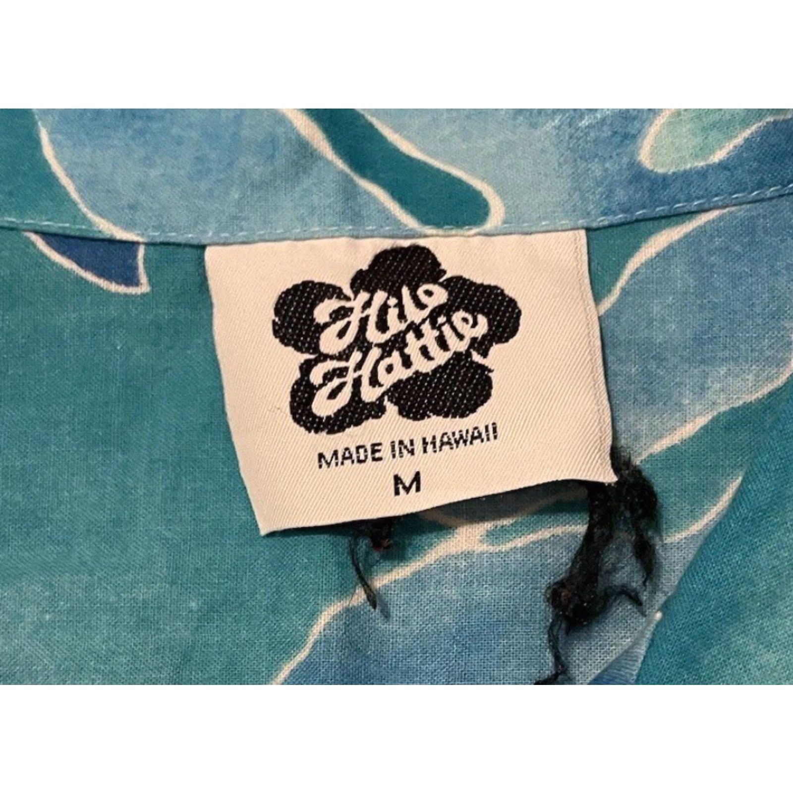 Hilo Hattie VINTAGE Hilo Hattie All Over Print Shirt M Women Blue Floral Button-Up Short Sleeve 90s 80s Hawaii Surf Beach Fashion Size M / US 6-8 / IT 42-44 - 3 Thumbnail