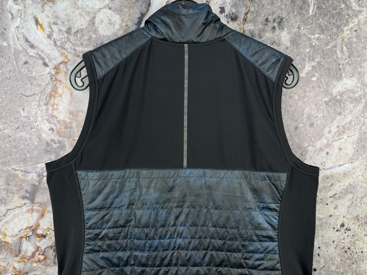 New Balance Men’s New Balance Vest Streetwear Size XXL Size US XXL / EU 58 / 5 - 11 Thumbnail