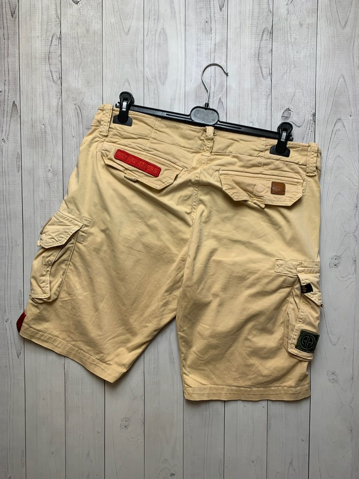 Alpha Industries × Vintage Vintage Alpha industries cargo shorts size 36 pockets Size US 36 / EU 52 - 7 Thumbnail
