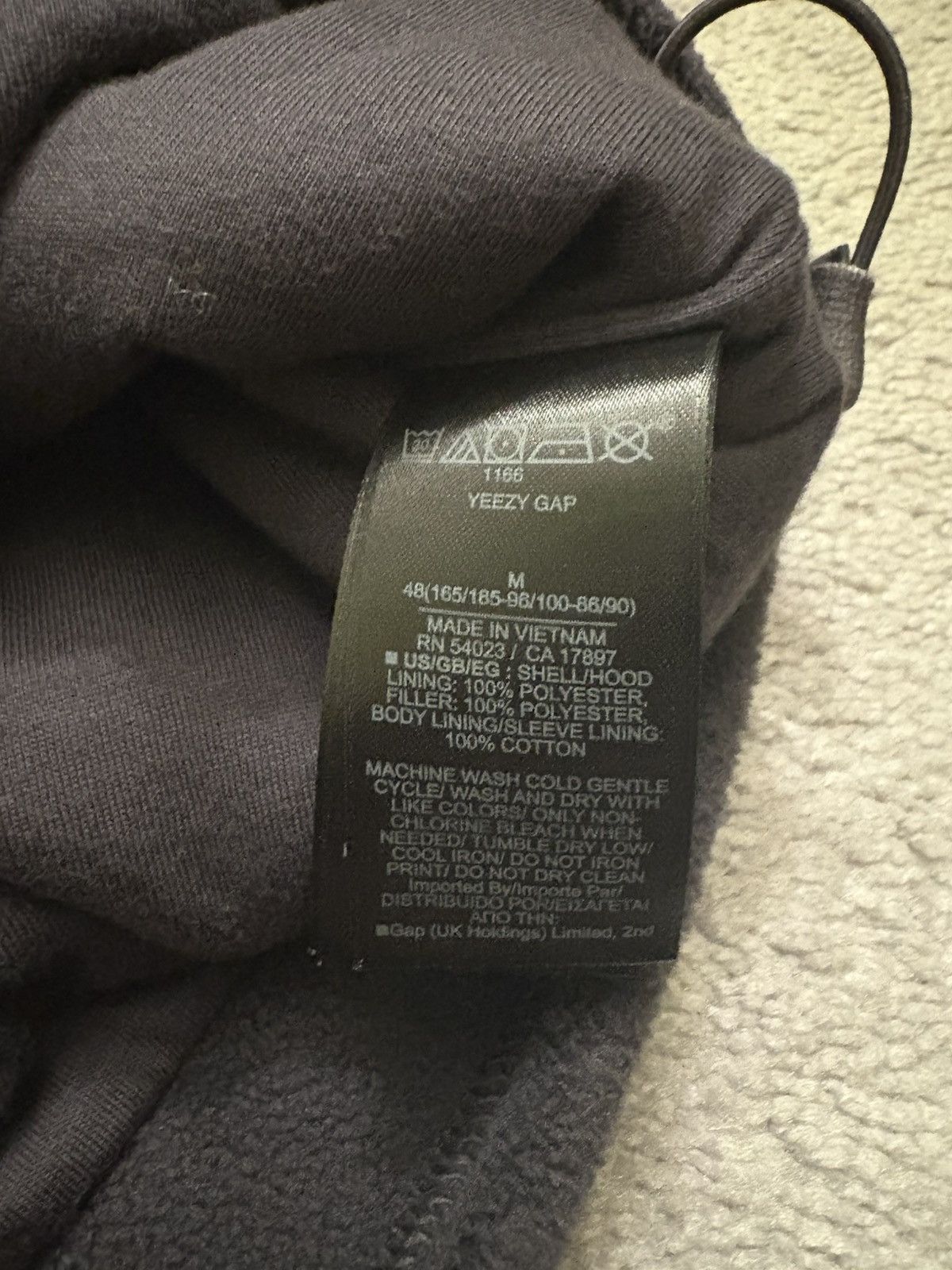 Yeezy gap X balenciaga