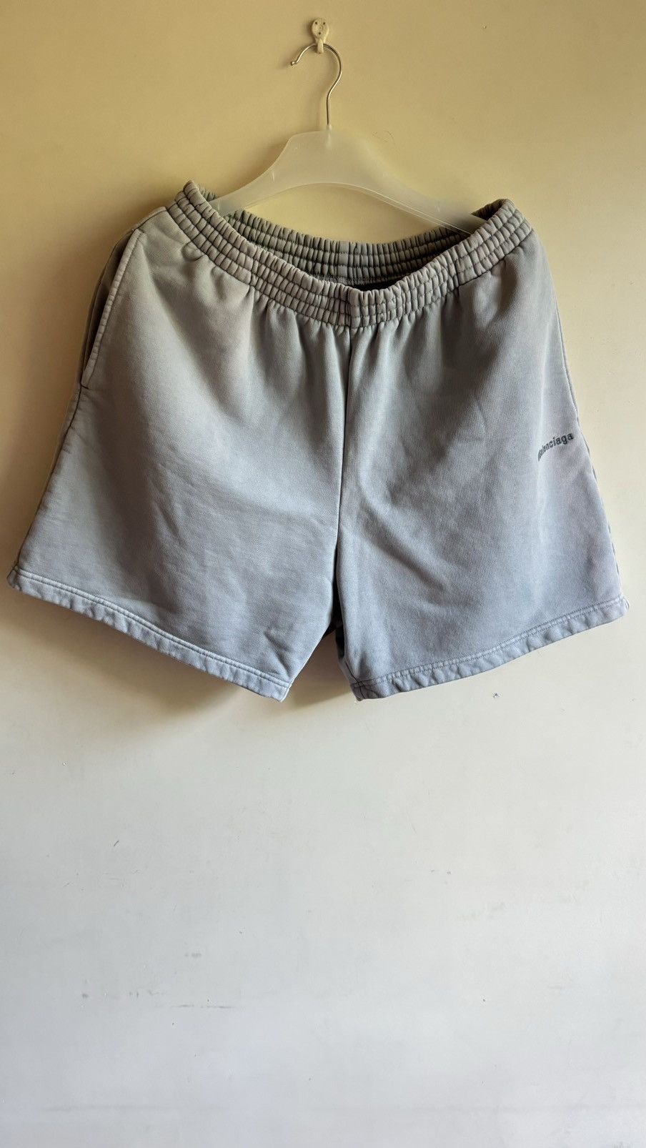 Balenciaga Balenciaga BB corp grey sweatshorts Size US 34 / EU 50 - 1 Thumbnail