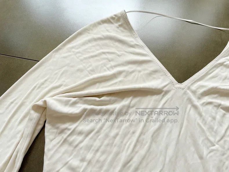 Hermes Hermes Beige V-Neck Knit Top Size XXS / US 00 / IT 34 - 4 Thumbnail