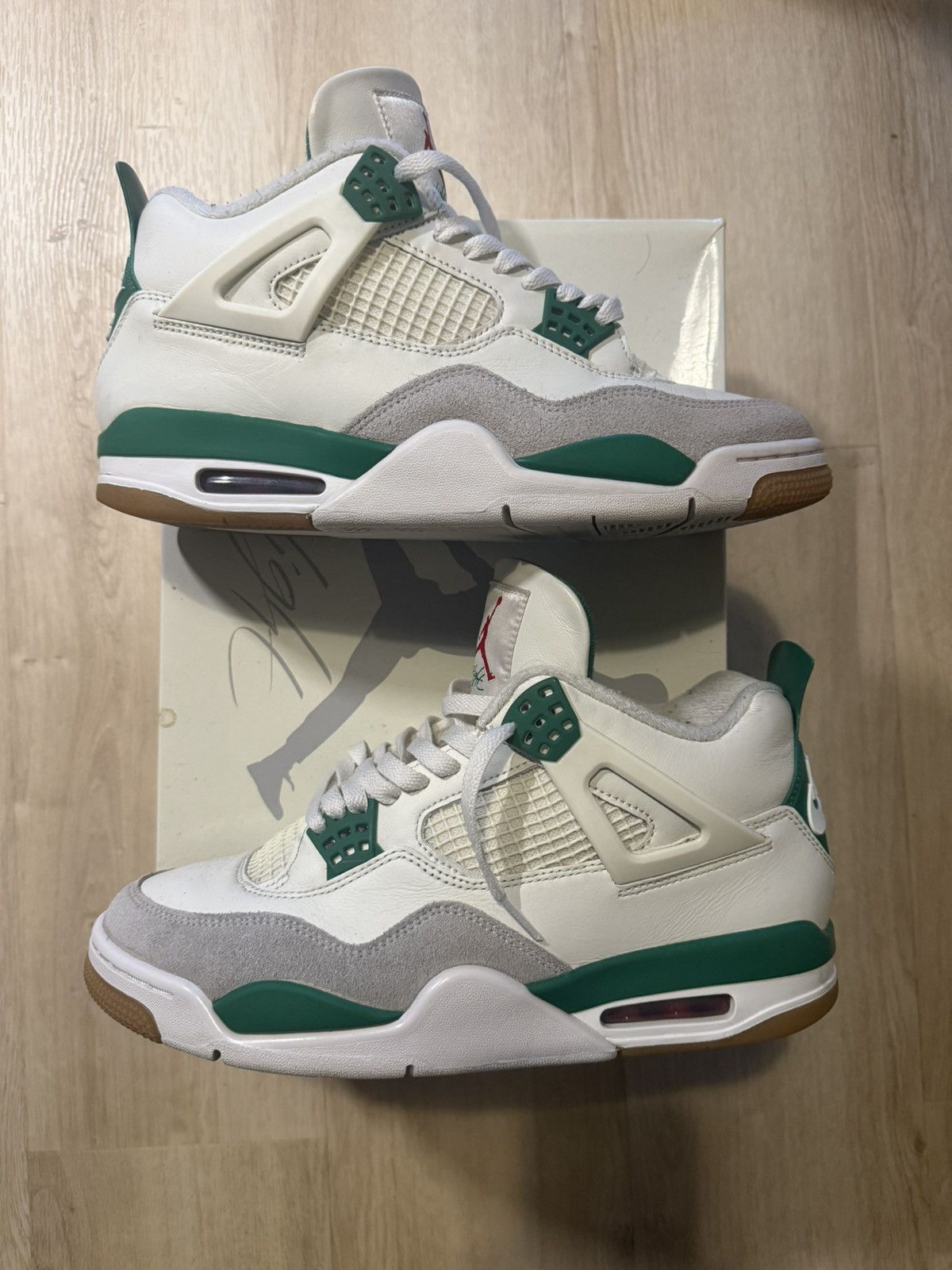 Jordan Brand Jordan 4 SB Pine Green Size US 10.5 / EU 43-44 - 1 Thumbnail