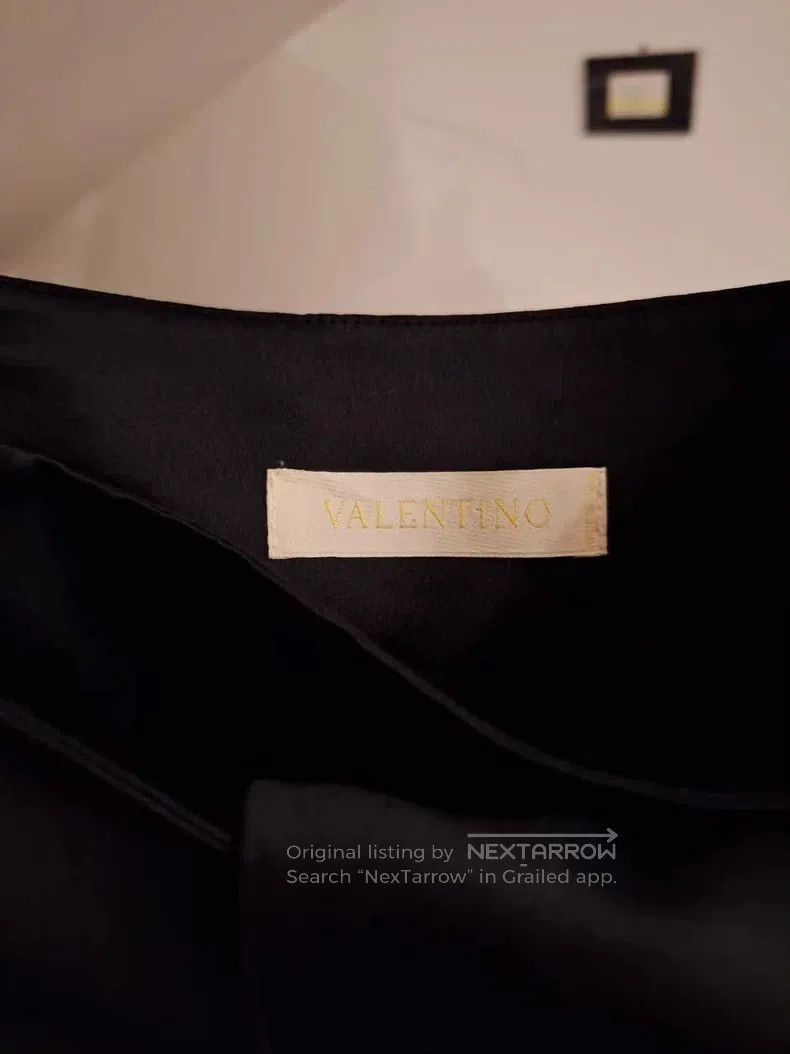 Valentino Valentino Black heavy studded beaded flower skirt Size L / US 10 / IT 46 - 8 Thumbnail
