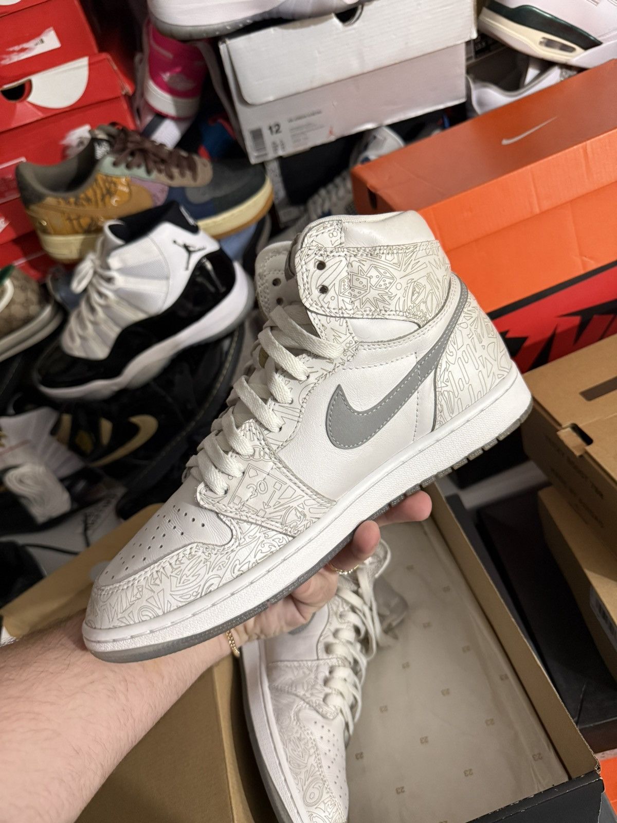 Jordan Brand Jordan retro 1 laser sz 10.5 Size US 10.5 / EU 43-44 - 4 Thumbnail