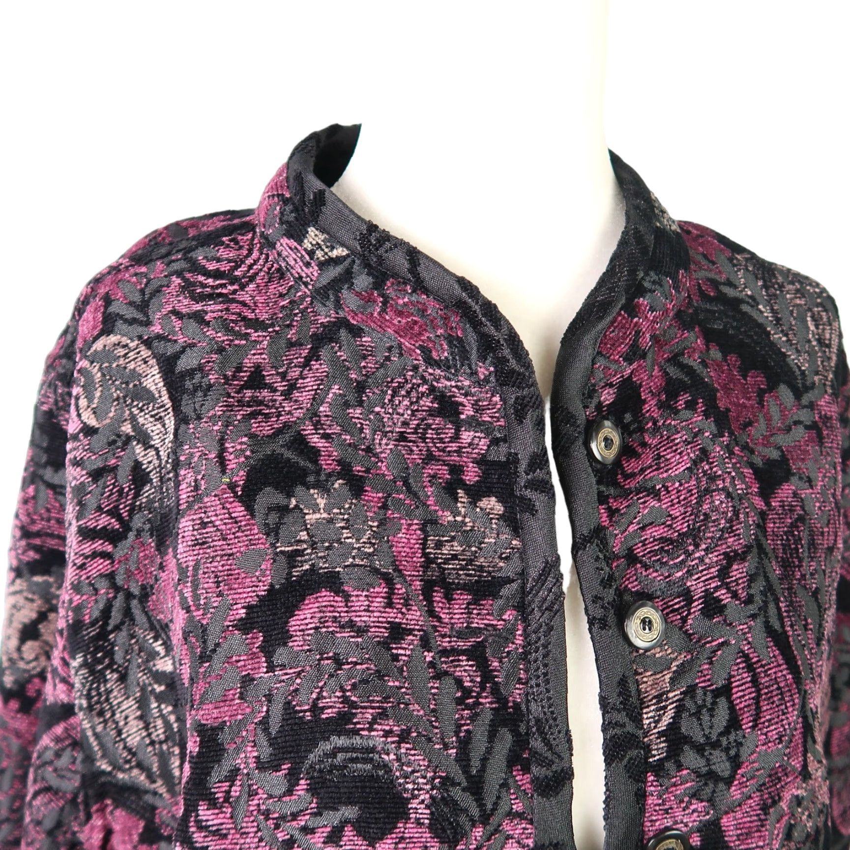 Vintage VINTAGE 90s black floral satin purple reversible jacket L Women Jacket Short Sleeve Button Fall Spring Casual Party/Cocktail 90s Womens Size L / US 10 / IT 46 - 6 Thumbnail