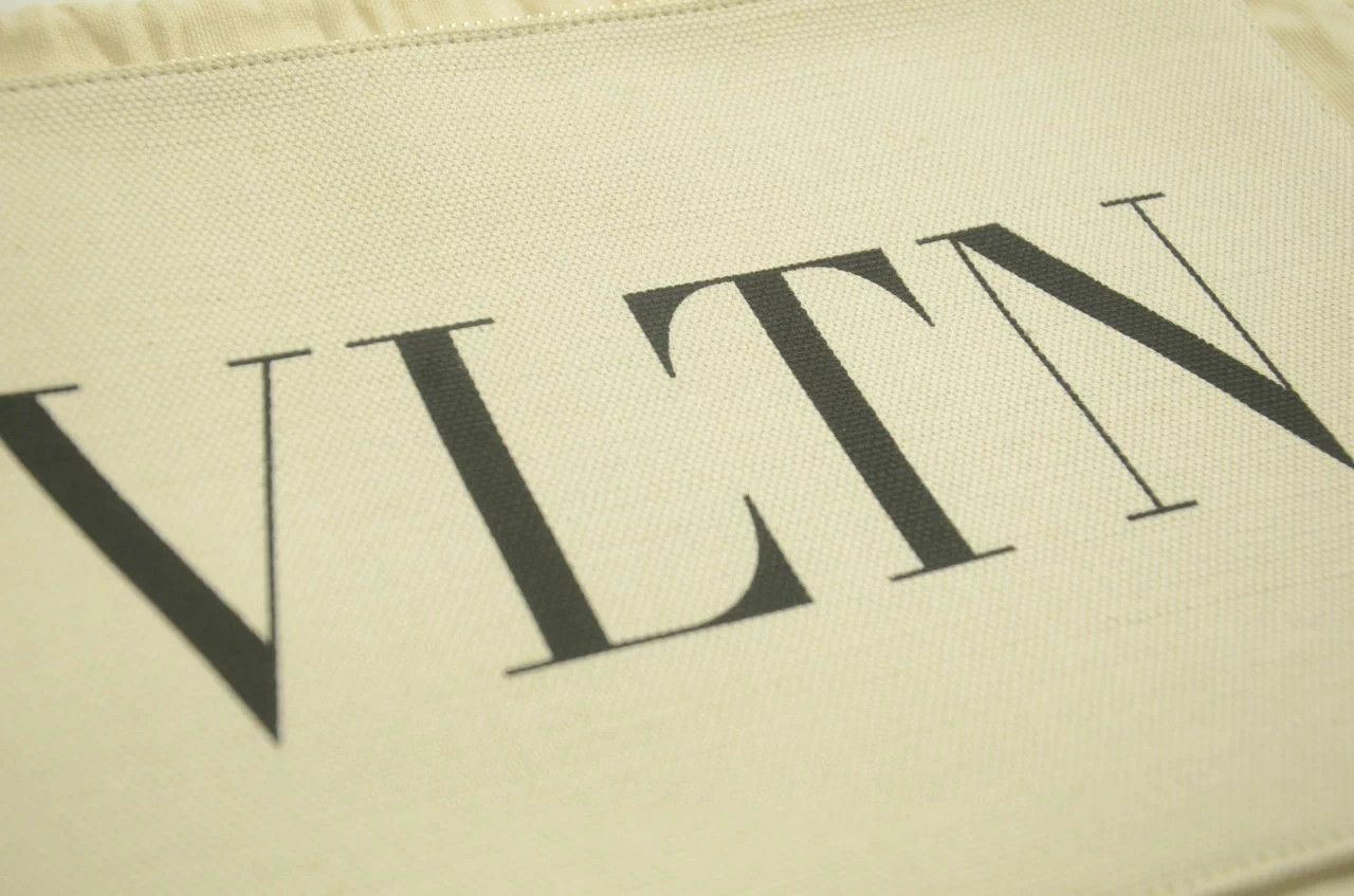 Valentino Valentino VLTN Logo Canvas Large Handbag with Rivets Size ONE SIZE - 3 Thumbnail