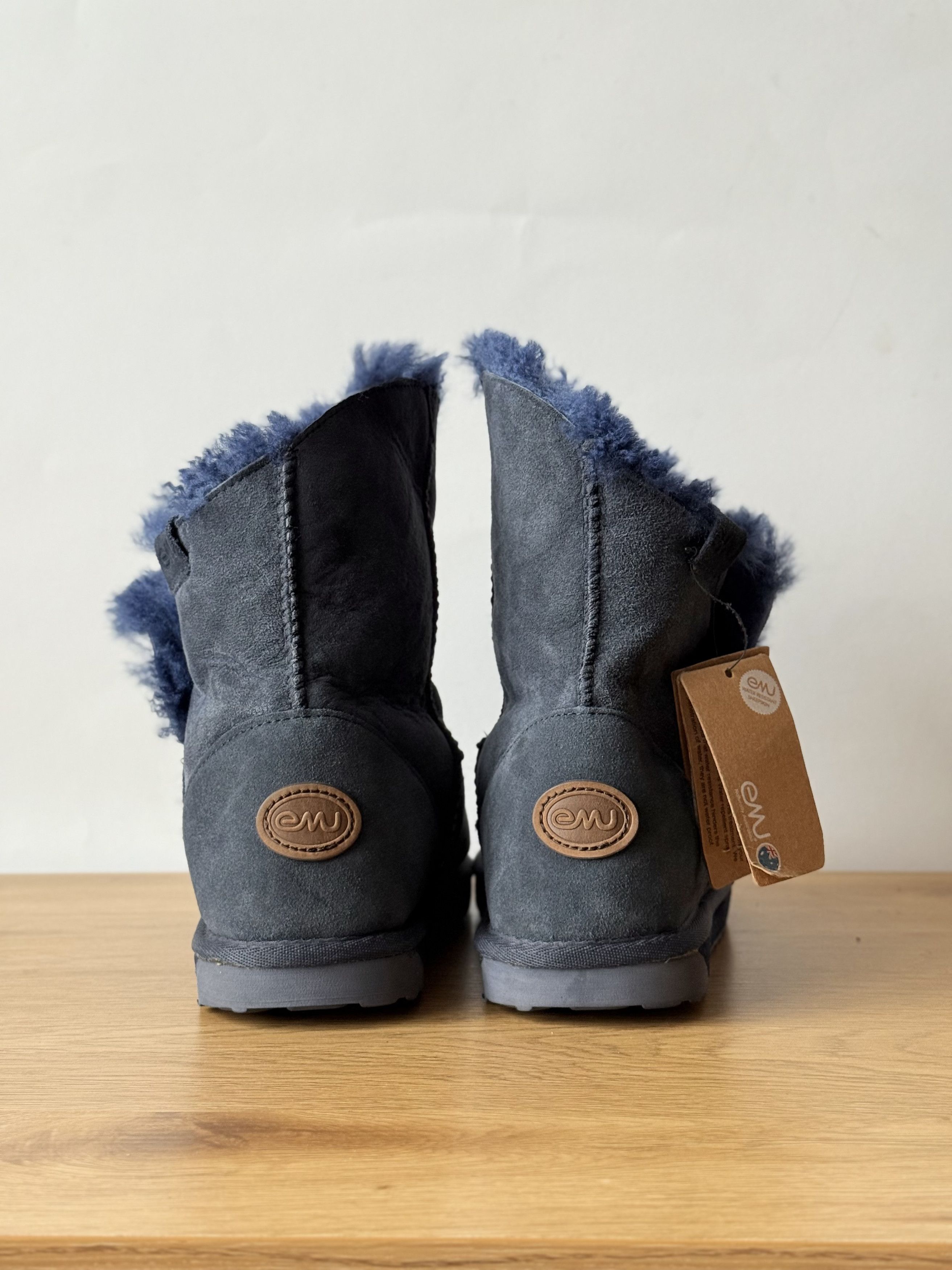 Ugg EMU Australia Real Fur Sheepskin Winter Boots (39) Size US 9 / IT 39 - 6 Thumbnail