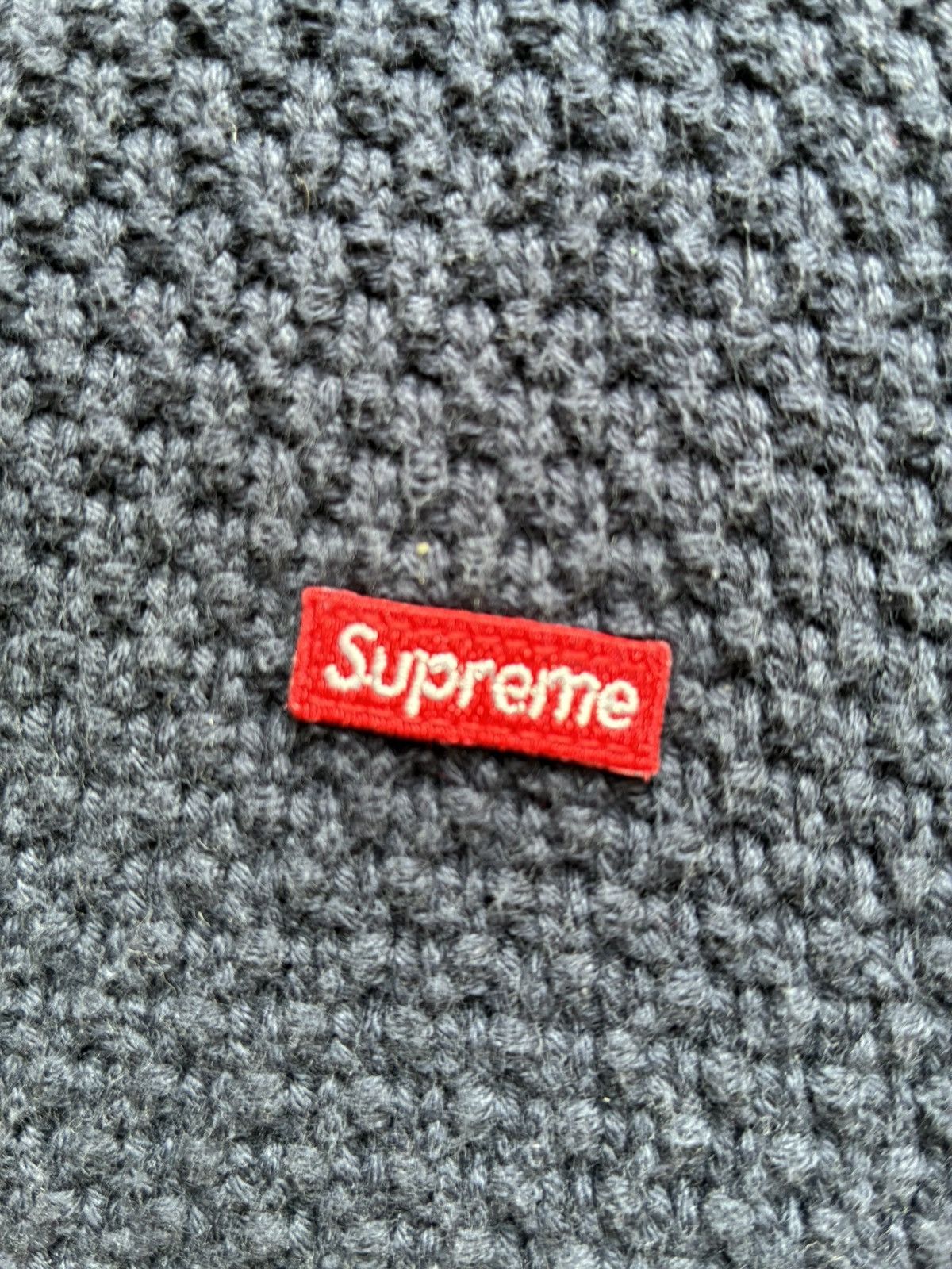 Supreme Supreme Textured Small Box Logo Navy Sweater Sz M Size US M / EU 48-50 / 2 - 7 Thumbnail