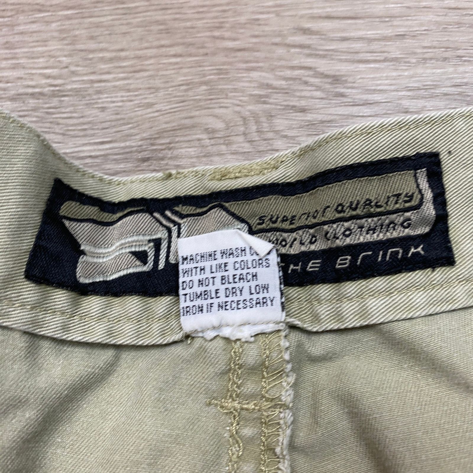 Vintage Vintage On the Brink OTB 10" Shorts Men's 32 Skater Y2K Size US 32 / EU 48 - 8 Thumbnail