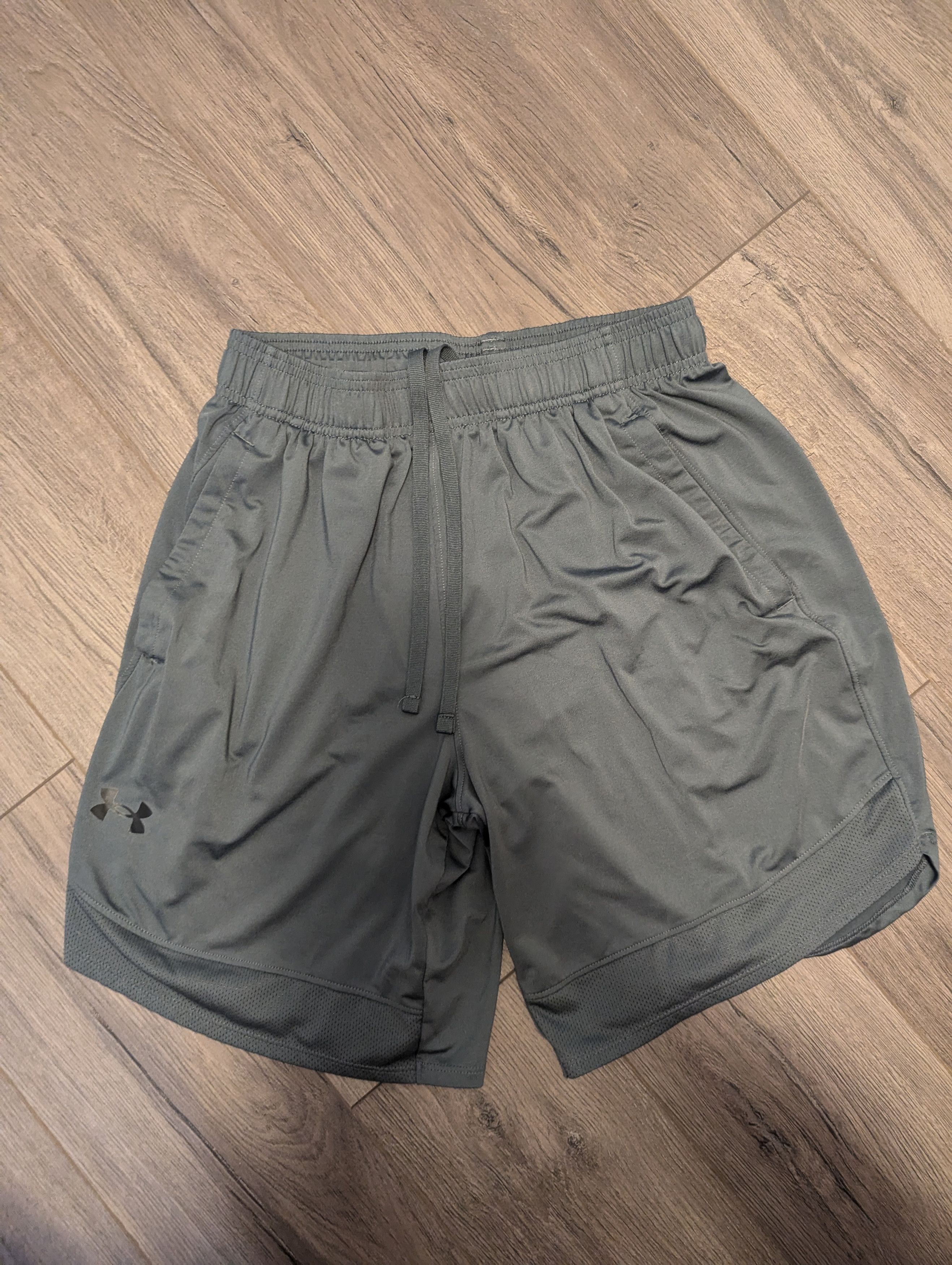 Under Armour Men's Under Armour Grey Training Shorts | Grailed