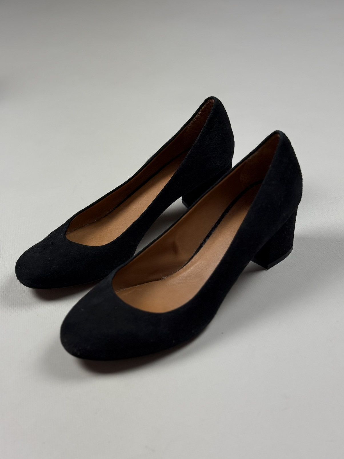 Sezane Les Souliers Sezane Ladies Suede Pump Block Heels Shoes Size US 7 / IT 37 - 15 Thumbnail