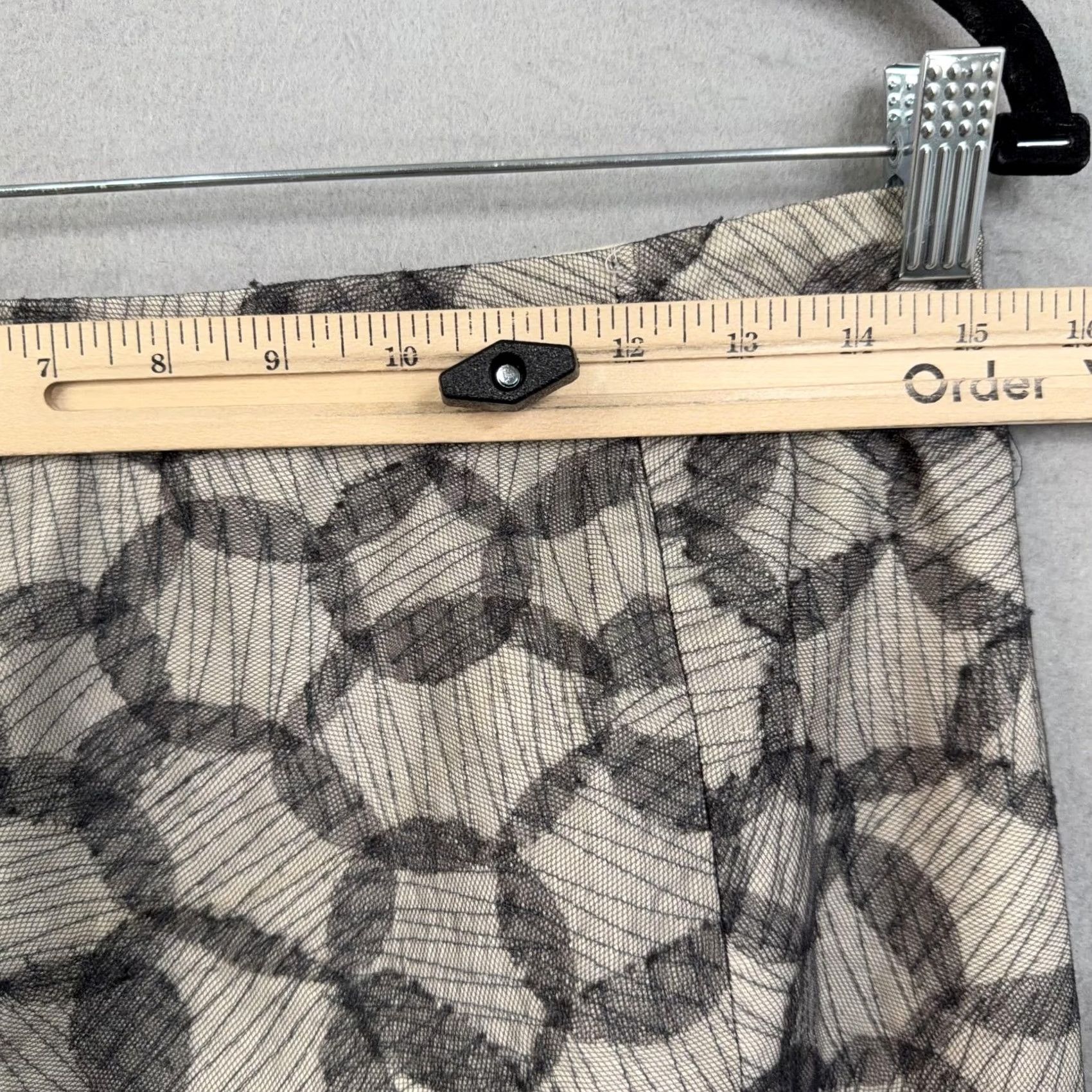 J.Crew J.Crew Skirt Womens 8 White Geometric Lace Pencil Lined Slit Workwear Office Size 30" / US 8 / IT 44 - 7 Thumbnail