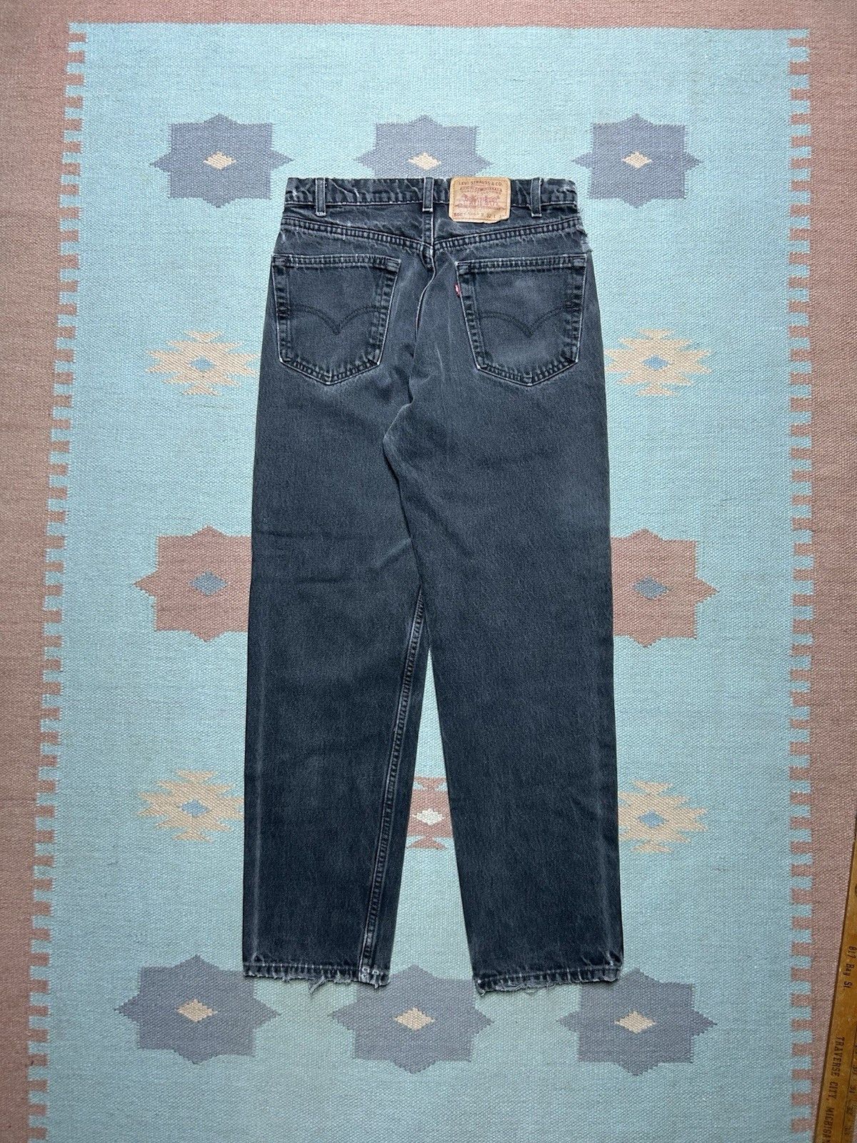 Vintage 90s Levis 550 jeans relaxed faded distress skater USA 30x31 Size US 30 / EU 46 - 2 Thumbnail