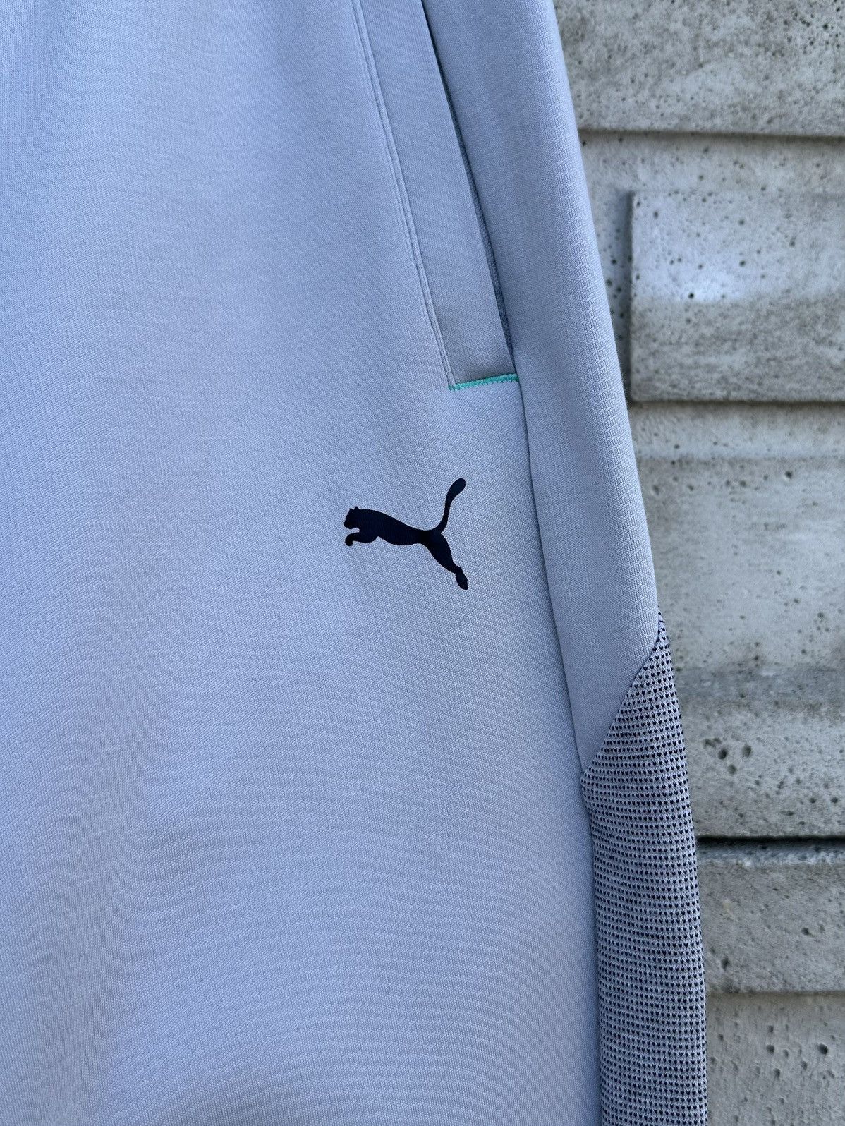 Mercedes-Benz × Puma Grey Puma x Mercedes AMG Petronas tracksuit pants size XL Size US 36 / EU 52 - 3 Thumbnail