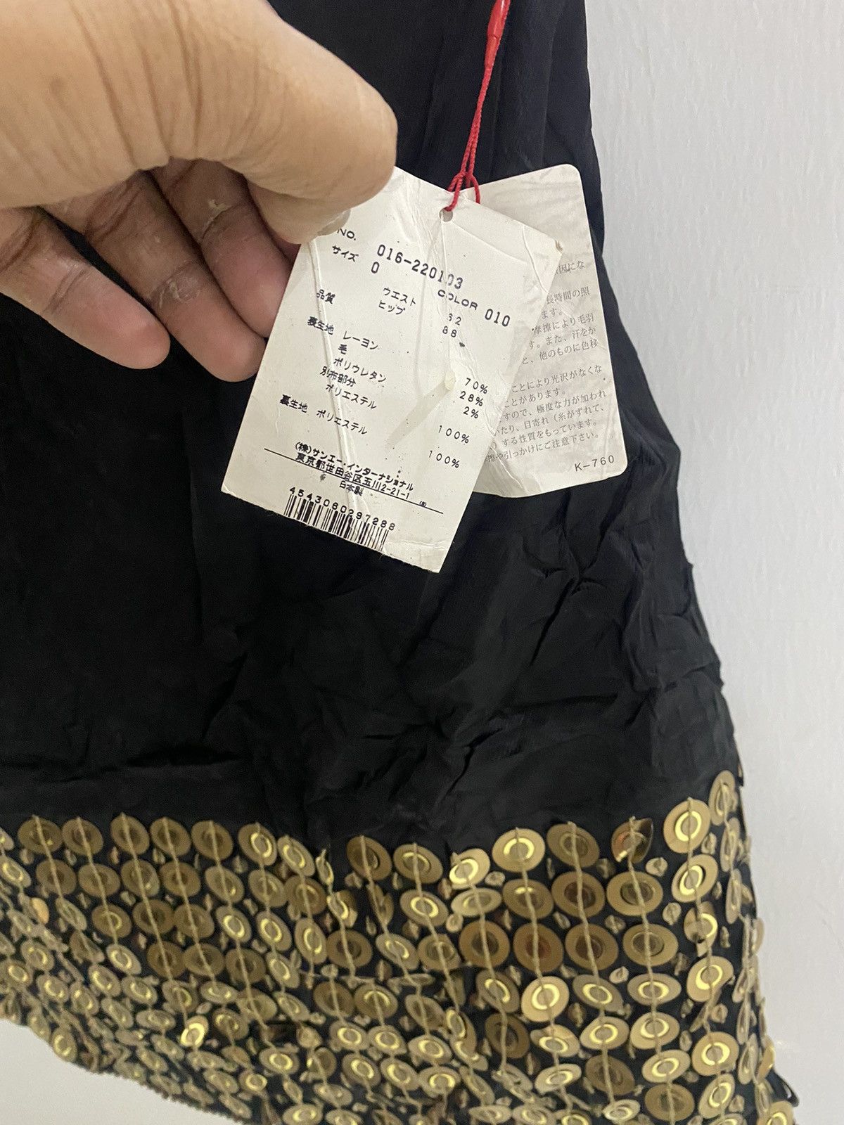 Vivienne Tam VIVIENNE TAM SEQUIN MINI SKIRT Size 28" / US 6 / IT 42 - 4 Thumbnail