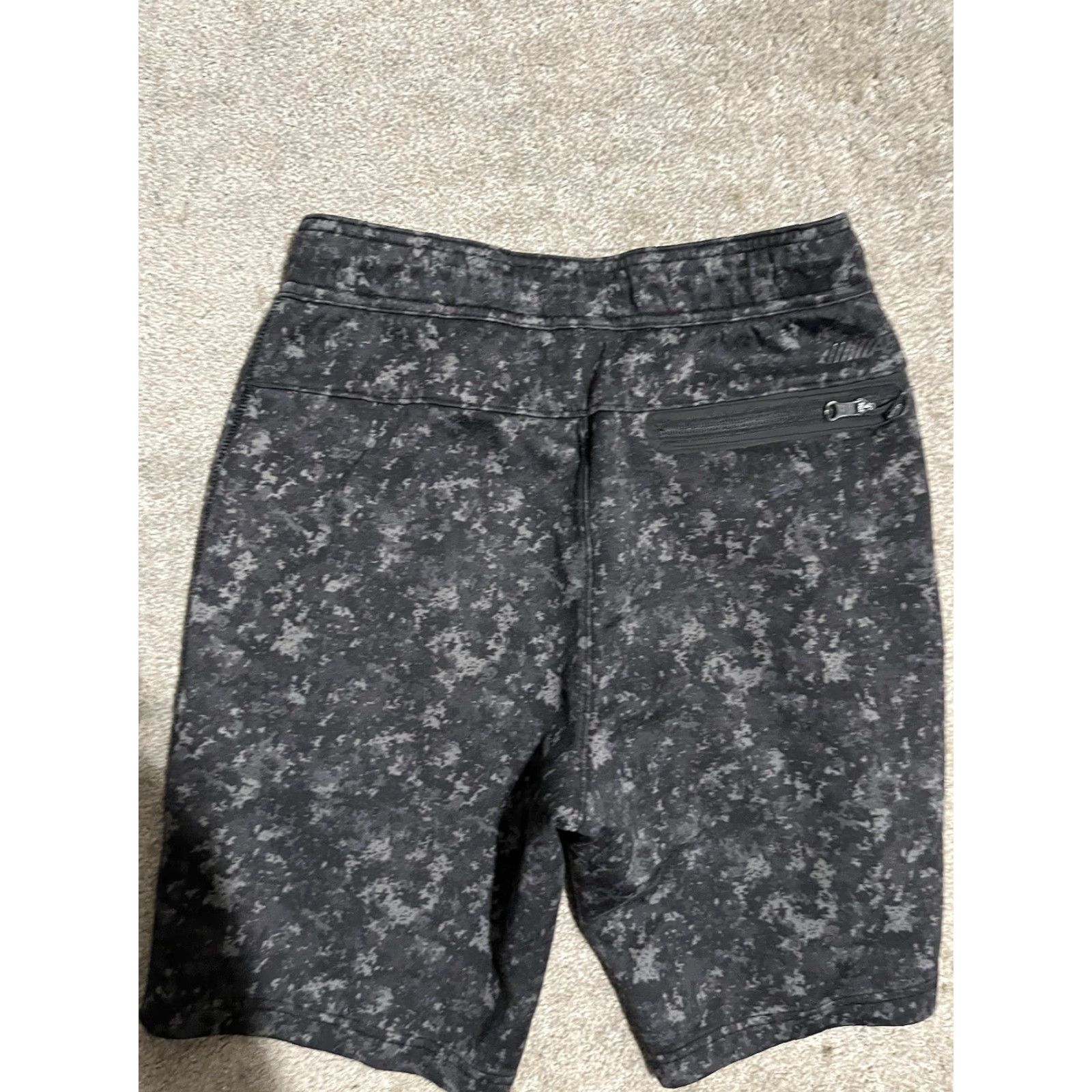 American Eagle Outfitters American Eagle AEO Men's 10.5" Stretch Light Fleece Short Camo Size XS Size US 27 - 2 Thumbnail