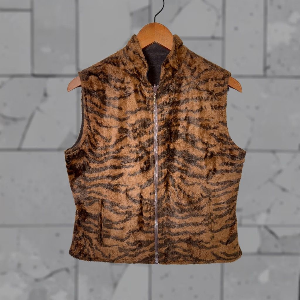 St. John ST. JOHN SPORT Marie Brown Reversible Tiger Faux Fur Animal Print Vest Sz P Womens Size S / US 4 / IT 40 - 1 Thumbnail