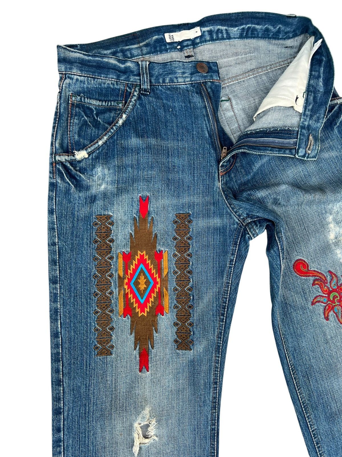 Vintage Vintage Global Work Ortega Embroidery Rips Distressed Denim Size US 31 - 8 Thumbnail