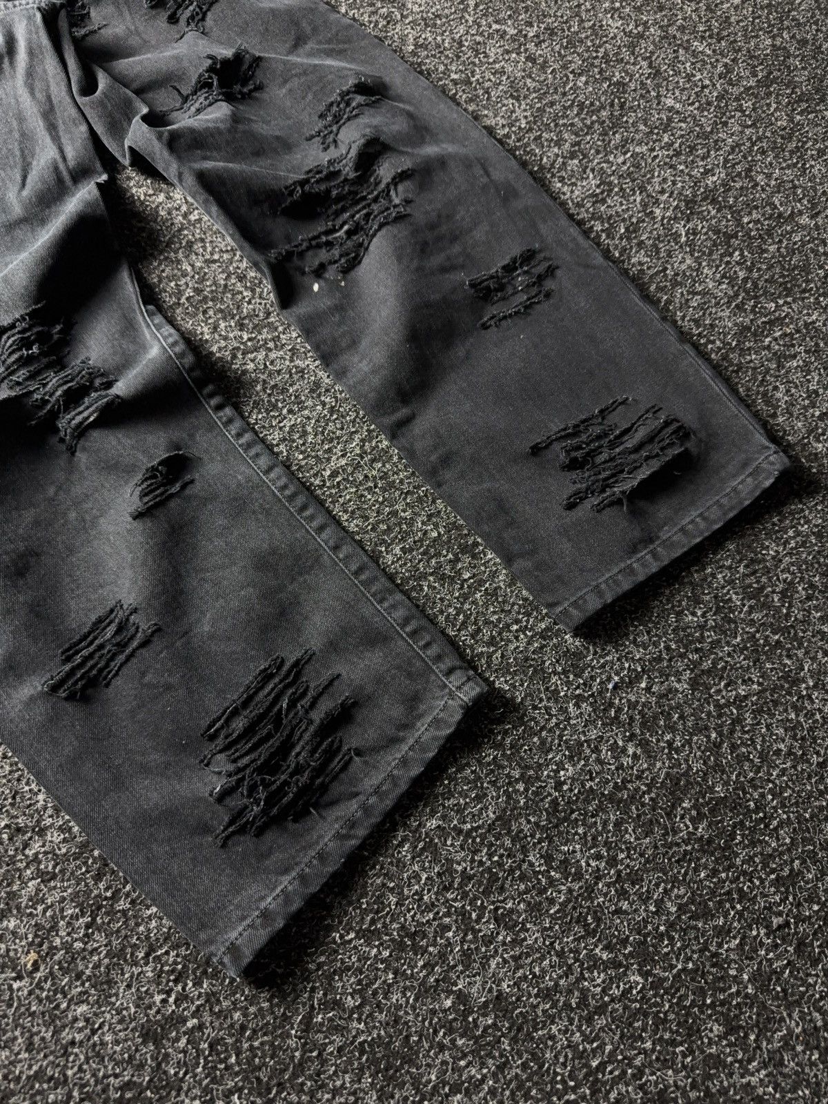 Diesel Luxury Y2K Diesel Niclah Heavy Distressed Washed Black Jeans Size 31" - 15 Thumbnail