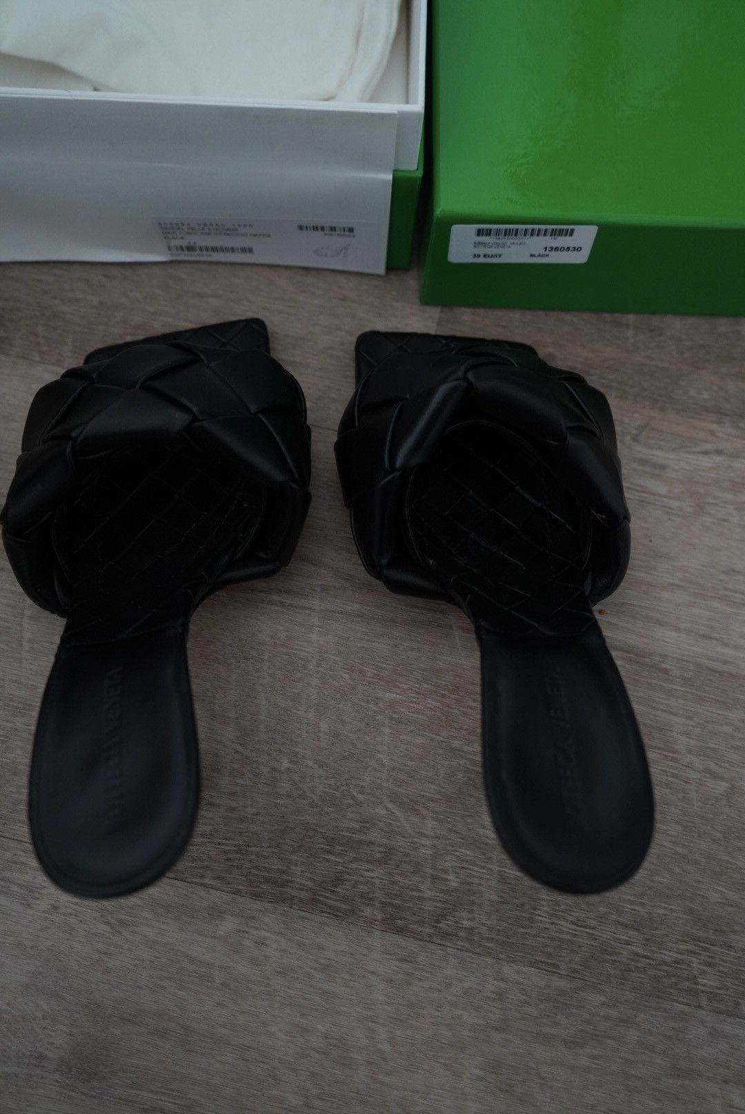 Bottega Veneta Bottega Veneta Lido Mules Black 39 Size US 9 / IT 39 - 10 Thumbnail