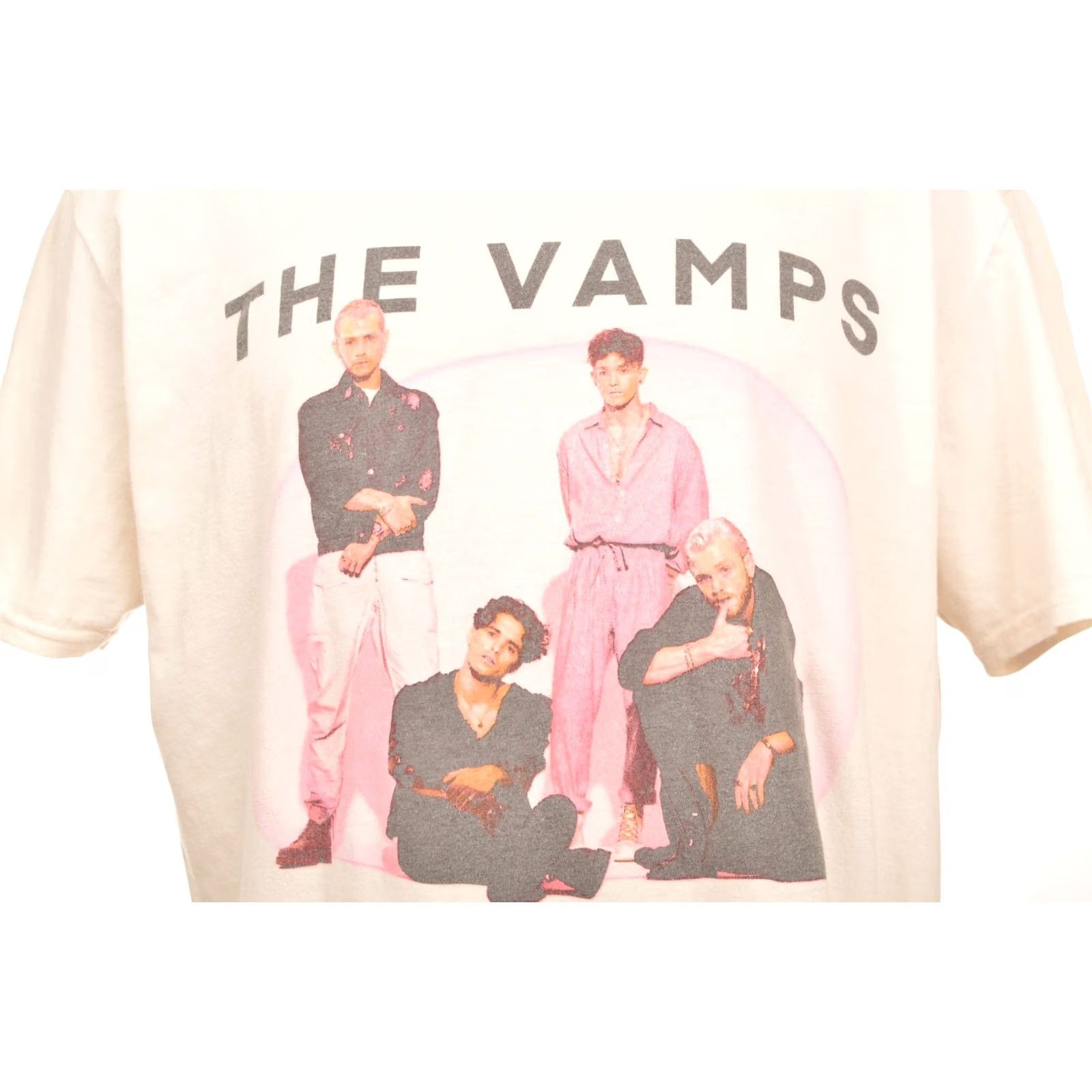 Gildan Gildan The Vamps Vintage Graphic T-Shirt L Men Ivory 100% Cotton Short Sleeve Vintage Graphic T-Shirt Mens L Size US L / EU 52-54 / 3 - 2 Thumbnail
