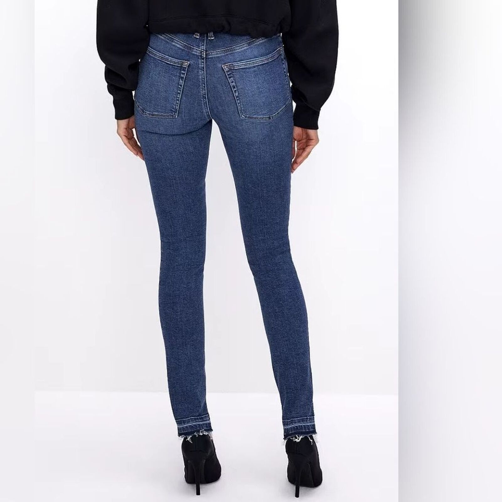 Good American Good American Good Legs Button Fly Jeans Womens sz 25 NWT Size 25" / US 0 / IT 36 - 2 Thumbnail