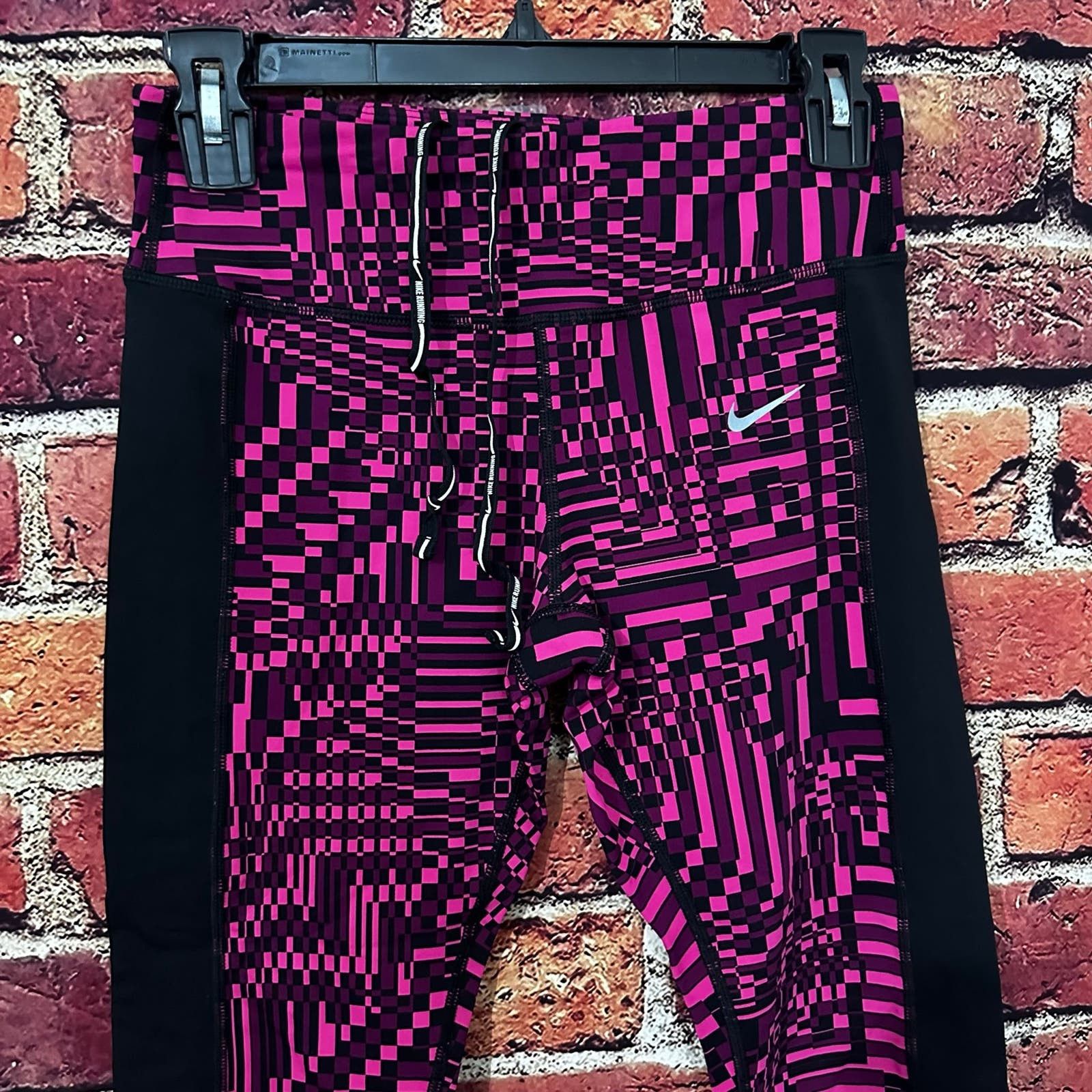 Nike Nike dri fit leggings Size 27" / US 4 / IT 40 - 2 Thumbnail