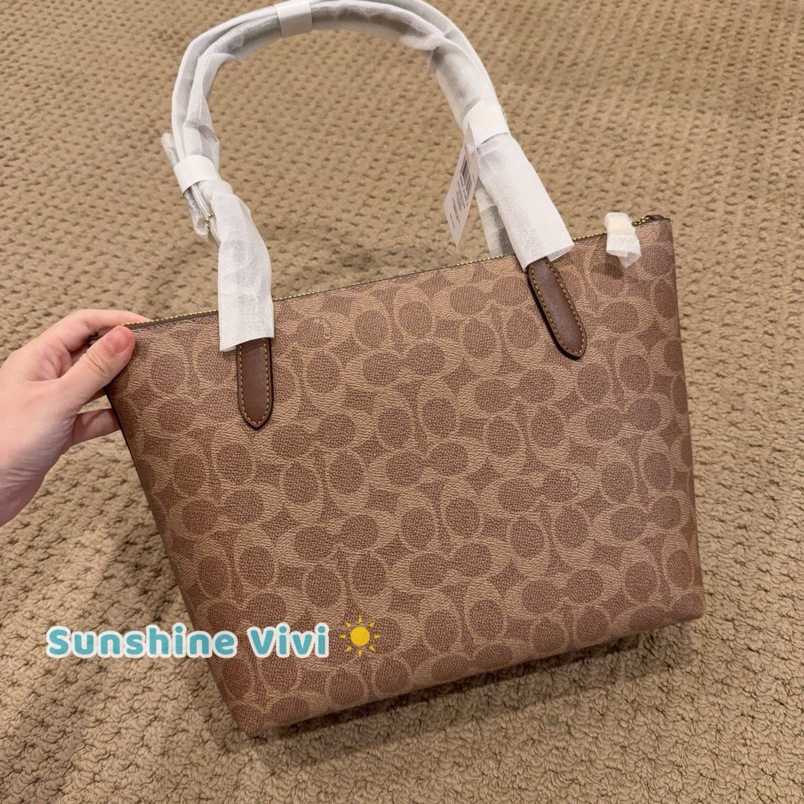 Coach NWT COACH Fiona Zip Tote Bag Signature CBT18 Gold/Tan/Brown Size ONE SIZE - 3 Thumbnail