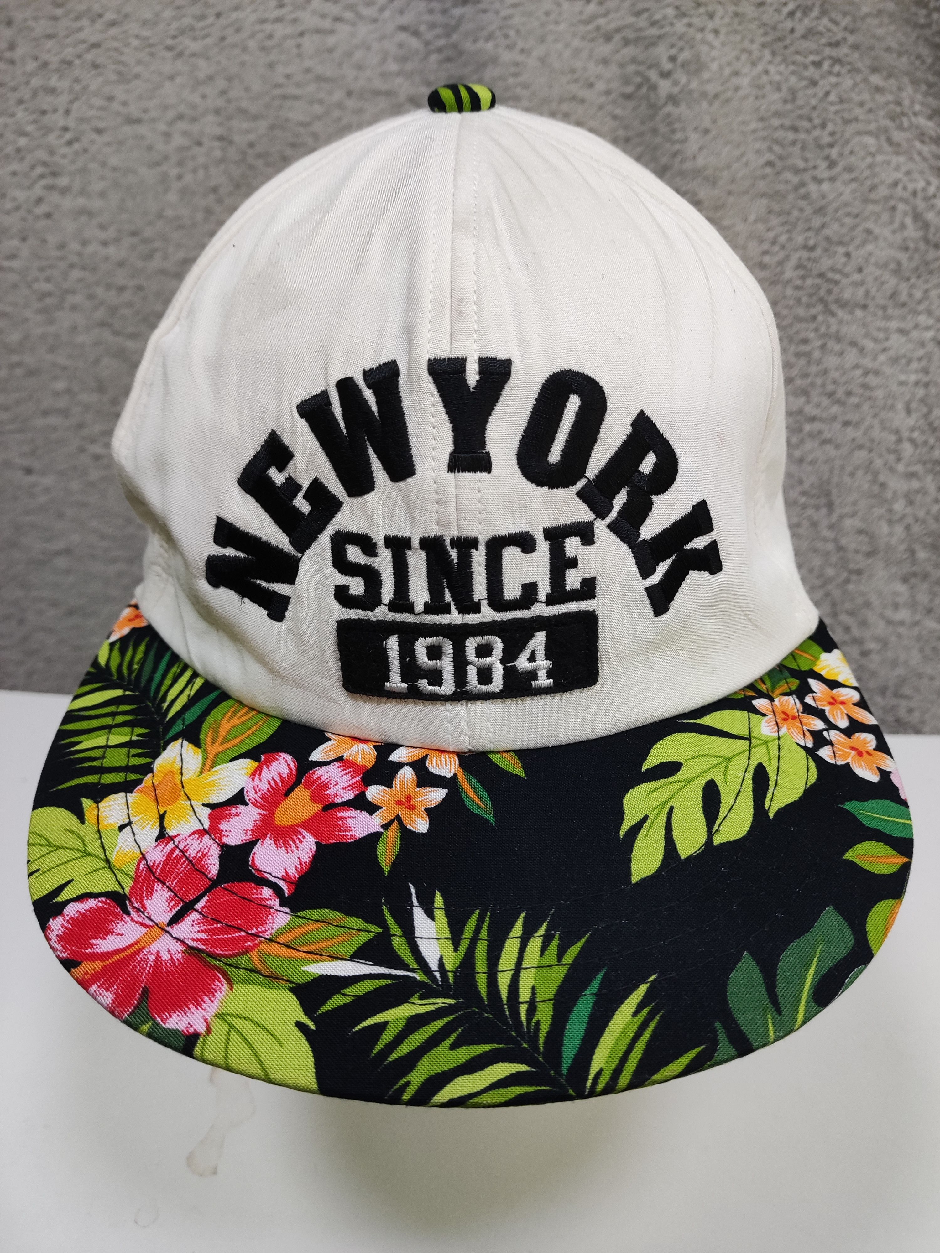 New Era Y2K Bross Bross New York Since 1984 Snapback Hat Floral Size ONE SIZE - 2 Thumbnail