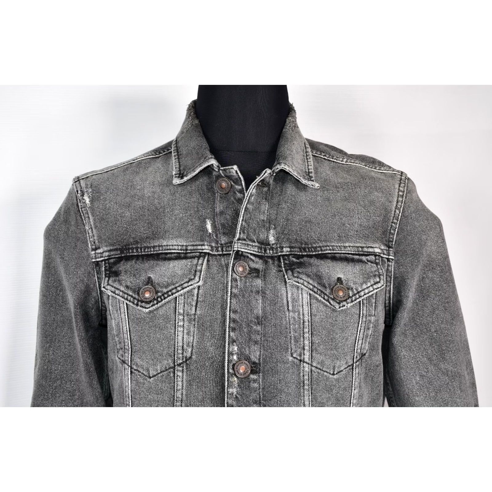 Allsaints All Saints BELTAR Denim Jacket Mens M Gray Cotton Denim Jacket Regular Fit Casual 100% Cotton Front Button Short Description Included Size US M / EU 48-50 / 2 - 6 Thumbnail