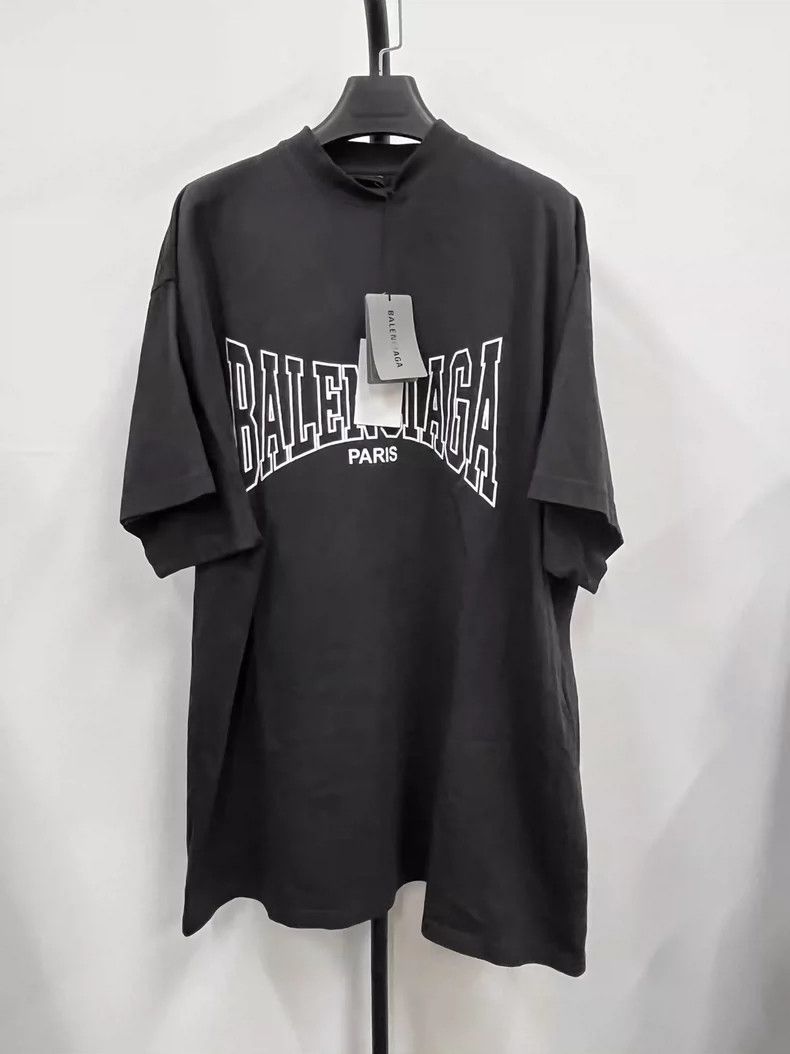 Other Balenciaga Letter Print Pullover Crew Neck Short Sleeve T- Size US M / EU 48-50 / 2 - 1 Thumbnail