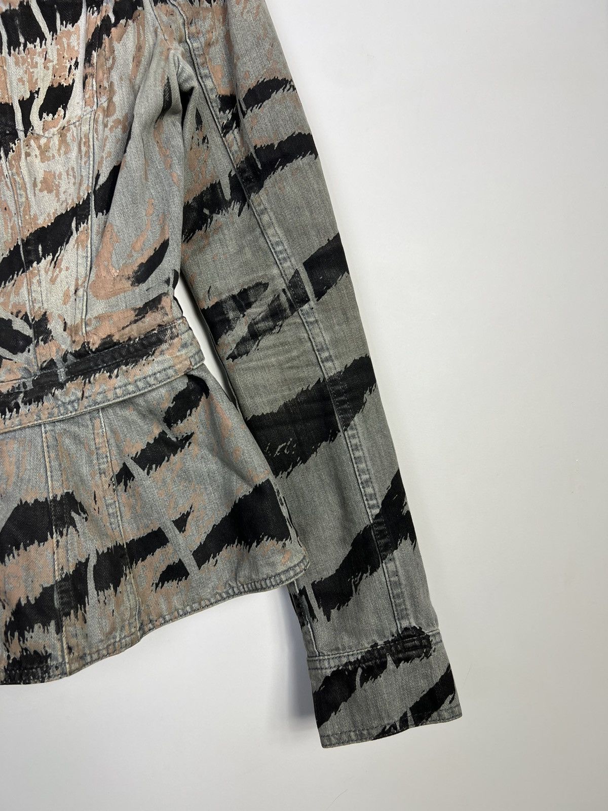 Pierre Balmain Pierre Balmain Y2K Zebra Print Denim Jacket Size S / US 4 / IT 40 - 8 Thumbnail