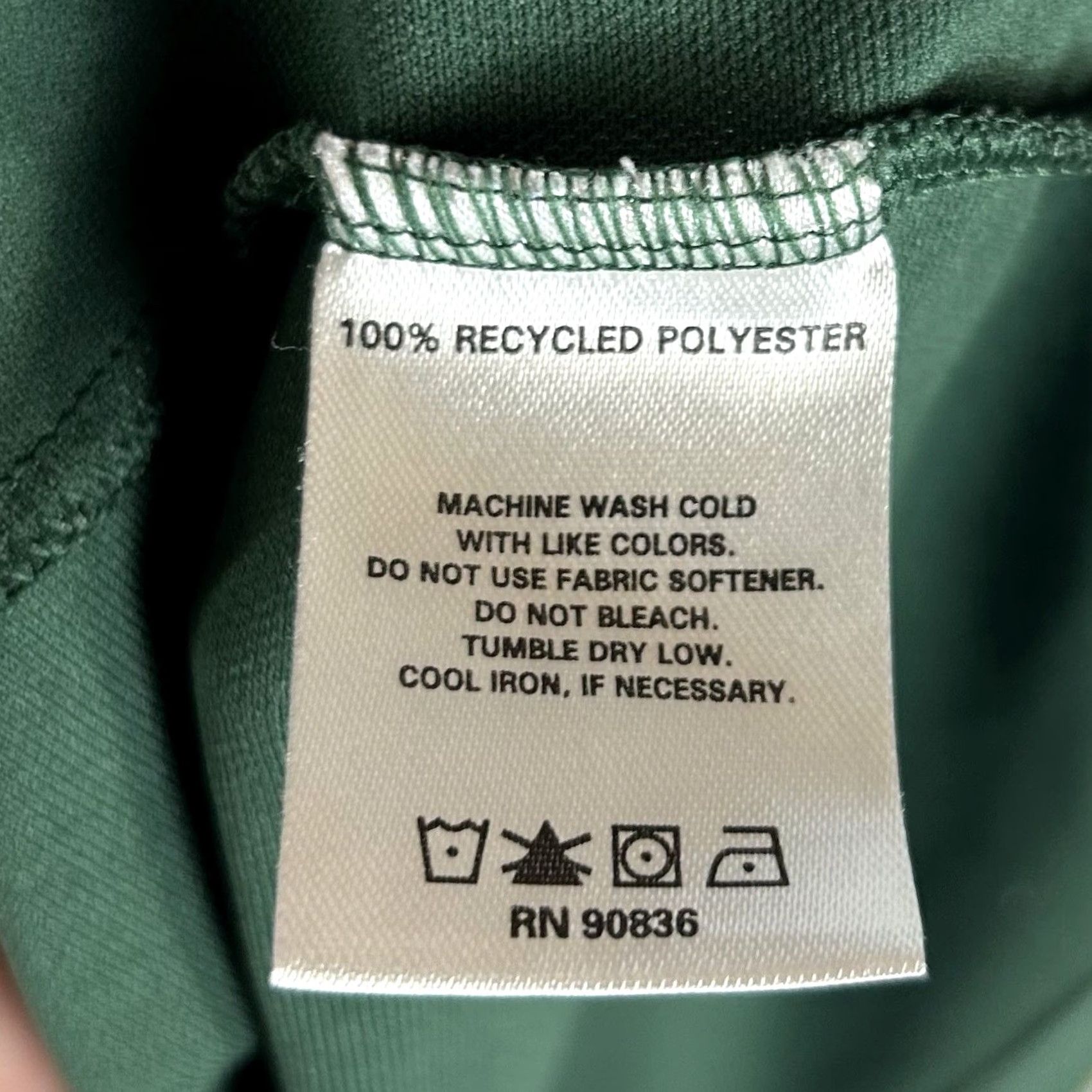Vintage Piggly Wiggly Polo Shirt Men’s 3XL Green Short Sleeve Front Logo Shirt Polo Mens Green 3XL Front Logo Size US XXL / EU 58 / 5 - 5 Thumbnail