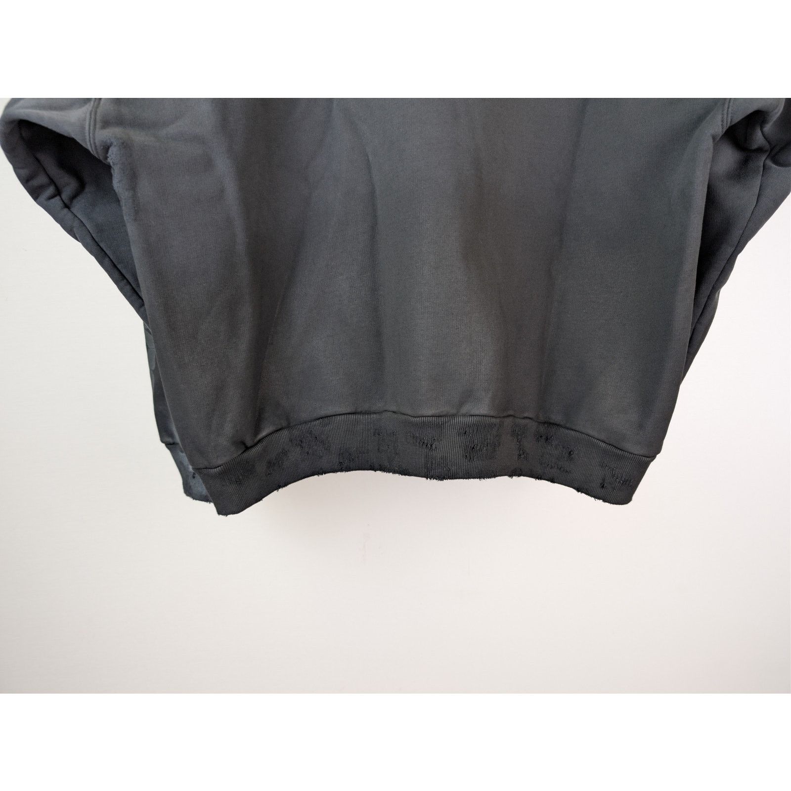 Balenciaga o1rshd1 3B Stencil Molleton Medium Fit Hoodie in Faded Black Size US M / EU 48-50 / 2 - 11 Thumbnail