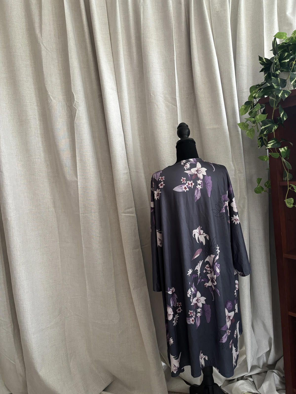The Unbranded Brand Boho Floral Print Kimono Cardigan in Purple and Black Size M / US 6-8 / IT 42-44 - 4 Thumbnail
