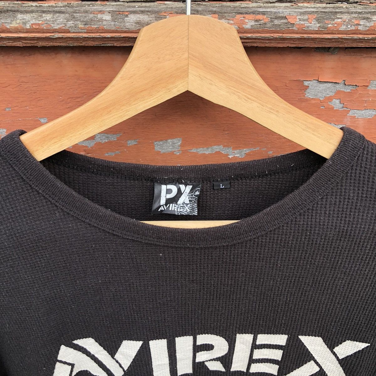 Avirex Vintage y2k Avirex Shark Hunters Long Sleeve Tshirt Size US L / EU 52-54 / 3 - 7 Thumbnail