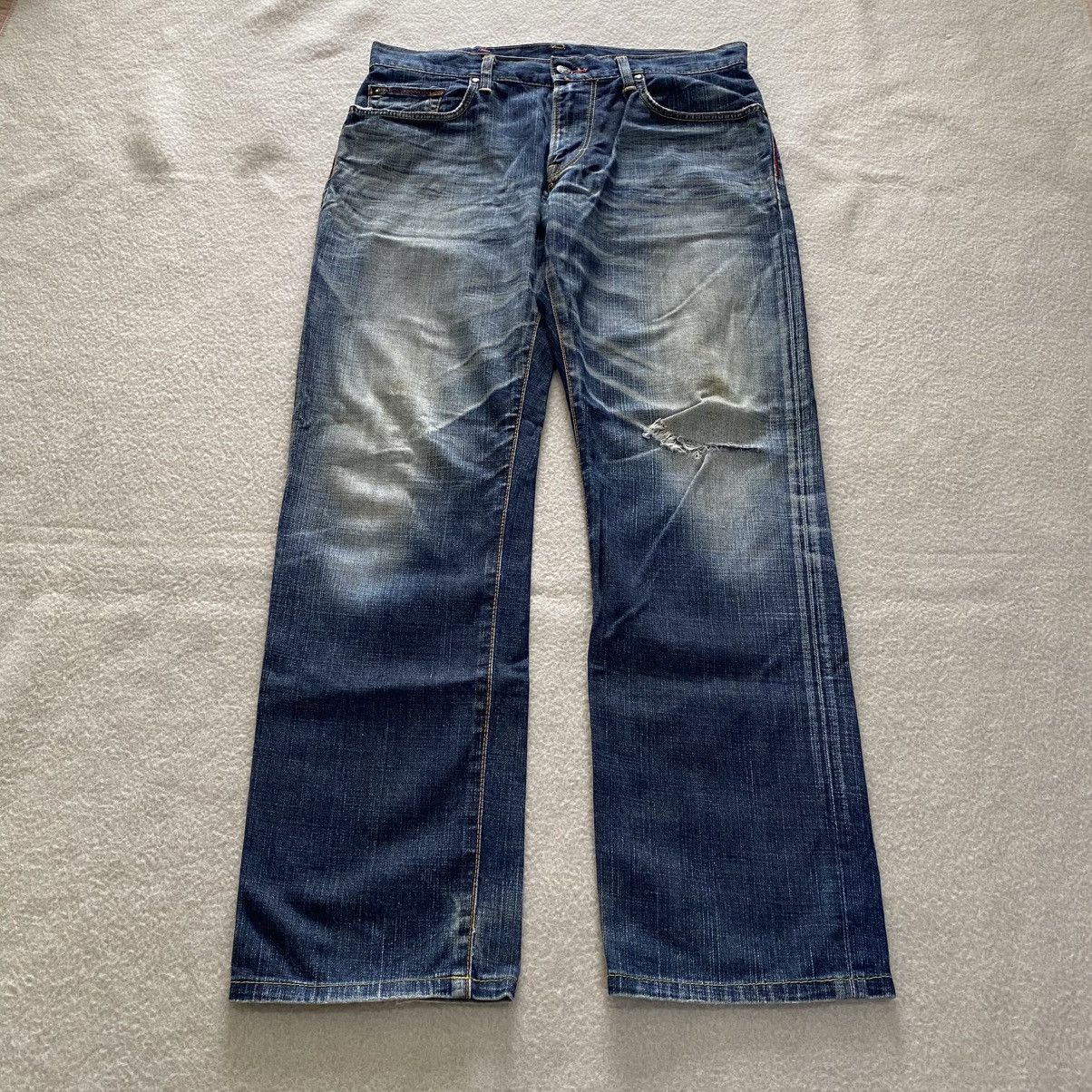 Japanese Brand Vintage Edwin Blue Trip Distressed Leather Pocket Jeans w34 Size US 34 / EU 50 - 1 Thumbnail