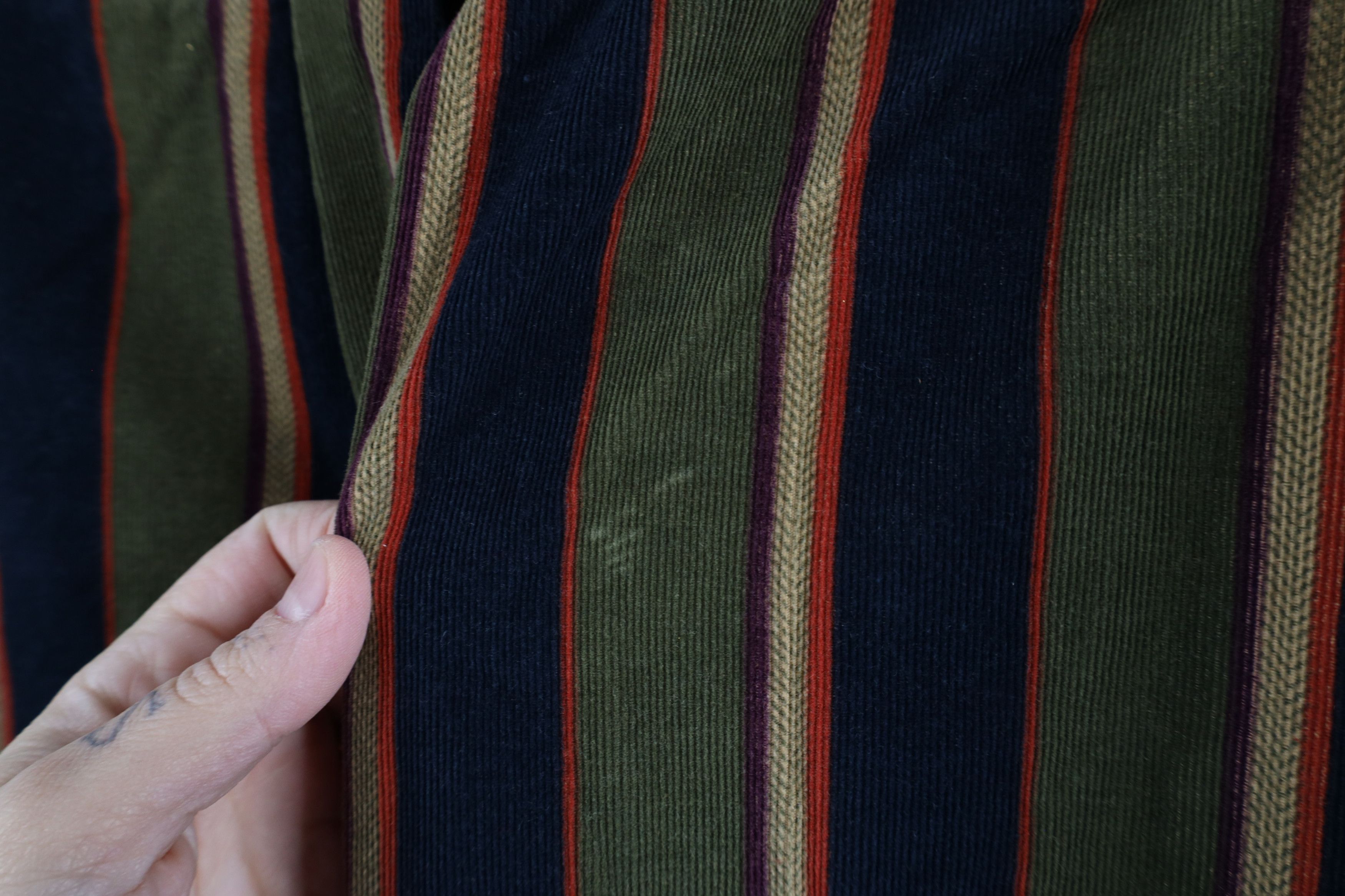 Vintage Vintage 90s Streetwear Block Corduroy Button Down Shirt Size US L / EU 52-54 / 3 - 11 Thumbnail
