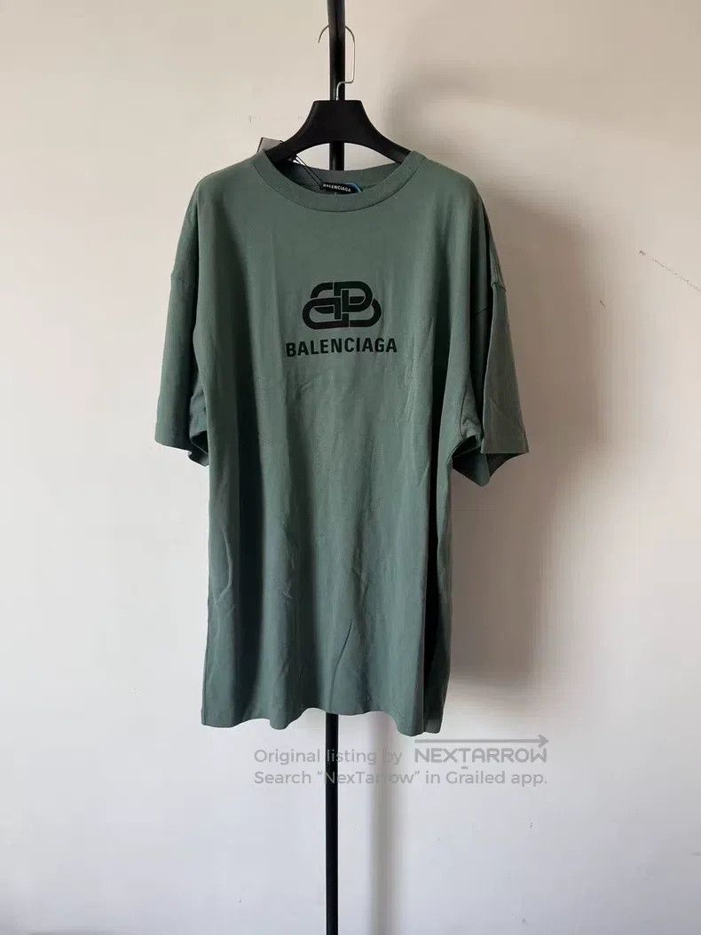 Balenciaga Balenciaga Lock Pattern Round Neck Short Sleeve T-Shirt Size US XXS / EU 40 - 1 Thumbnail