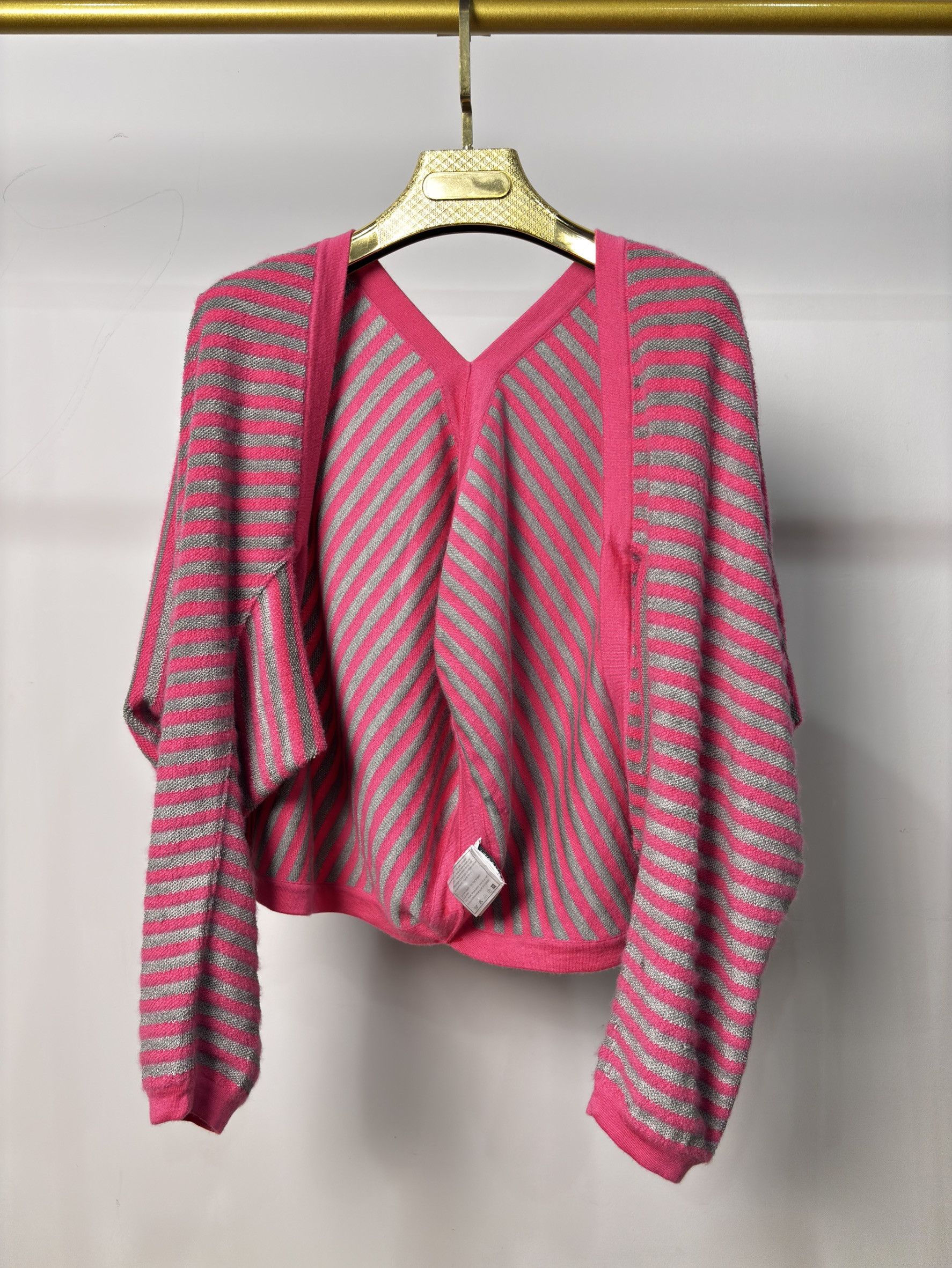 Chanel CHANEL Pink & Grey Striped Cashmere Silk Knit Cardigan Size XS / US 0-2 / IT 36-38 - 1 Thumbnail