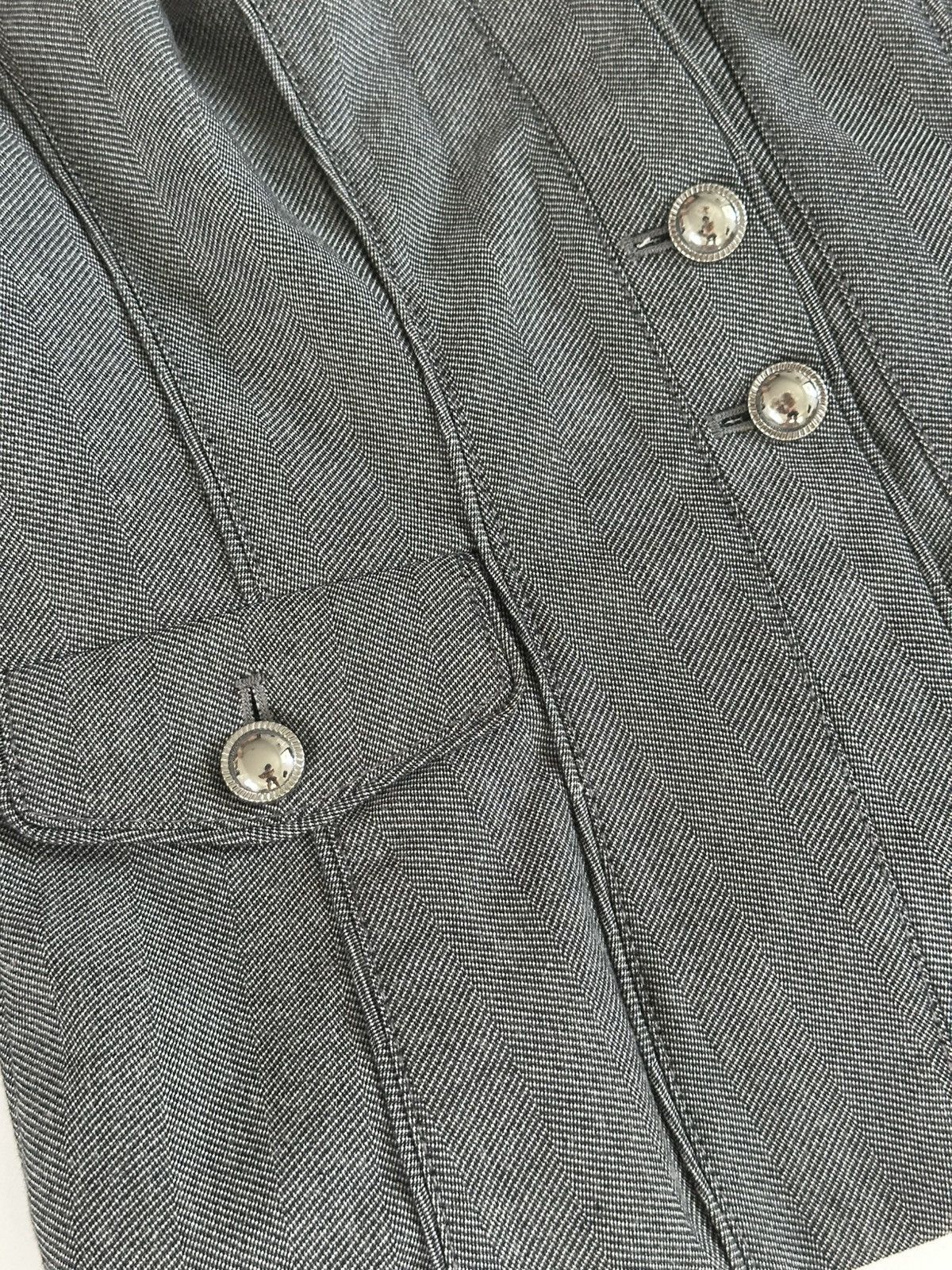 White House Black Market White House Black Market Grey Blazer Size XS / US 0-2 / IT 36-38 - 2 Thumbnail