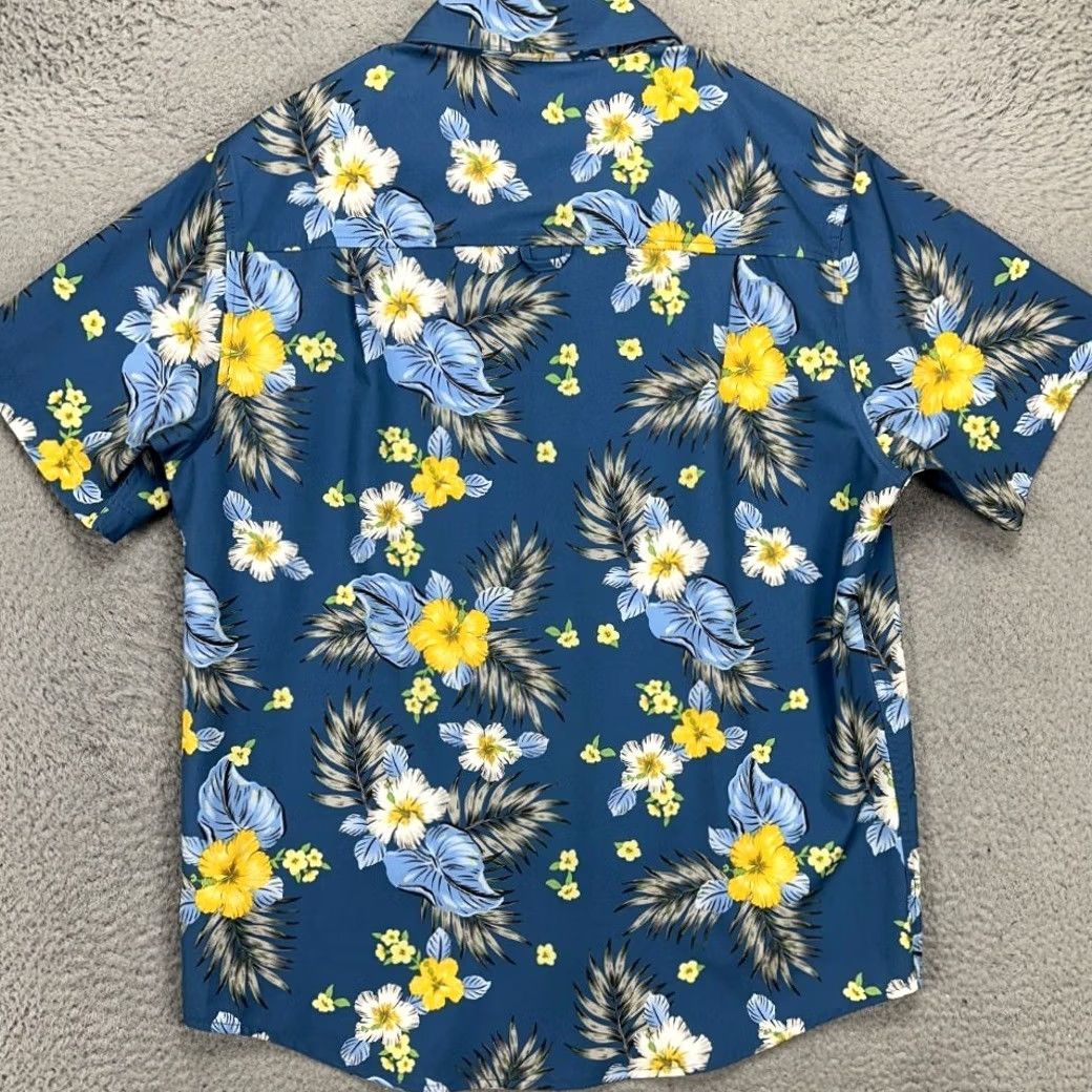 Hurley - Optimized for search - includes relevant keywords like "Hurley Button Up Shirt," "Men Medium," and "Pre-Owned Excellent. Size US M / EU 48-50 / 2 - 2 Thumbnail