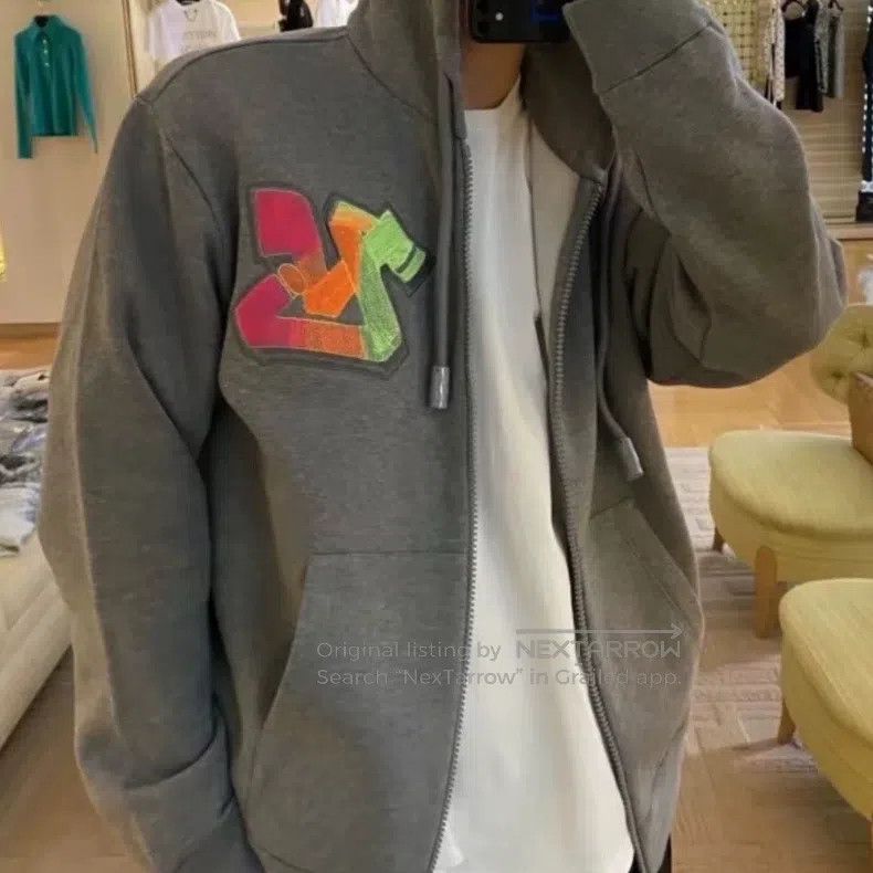 Louis Vuitton Louis Vuitton 3D logo printed hooded jacket Size US L / EU 52-54 / 3 - 5 Thumbnail