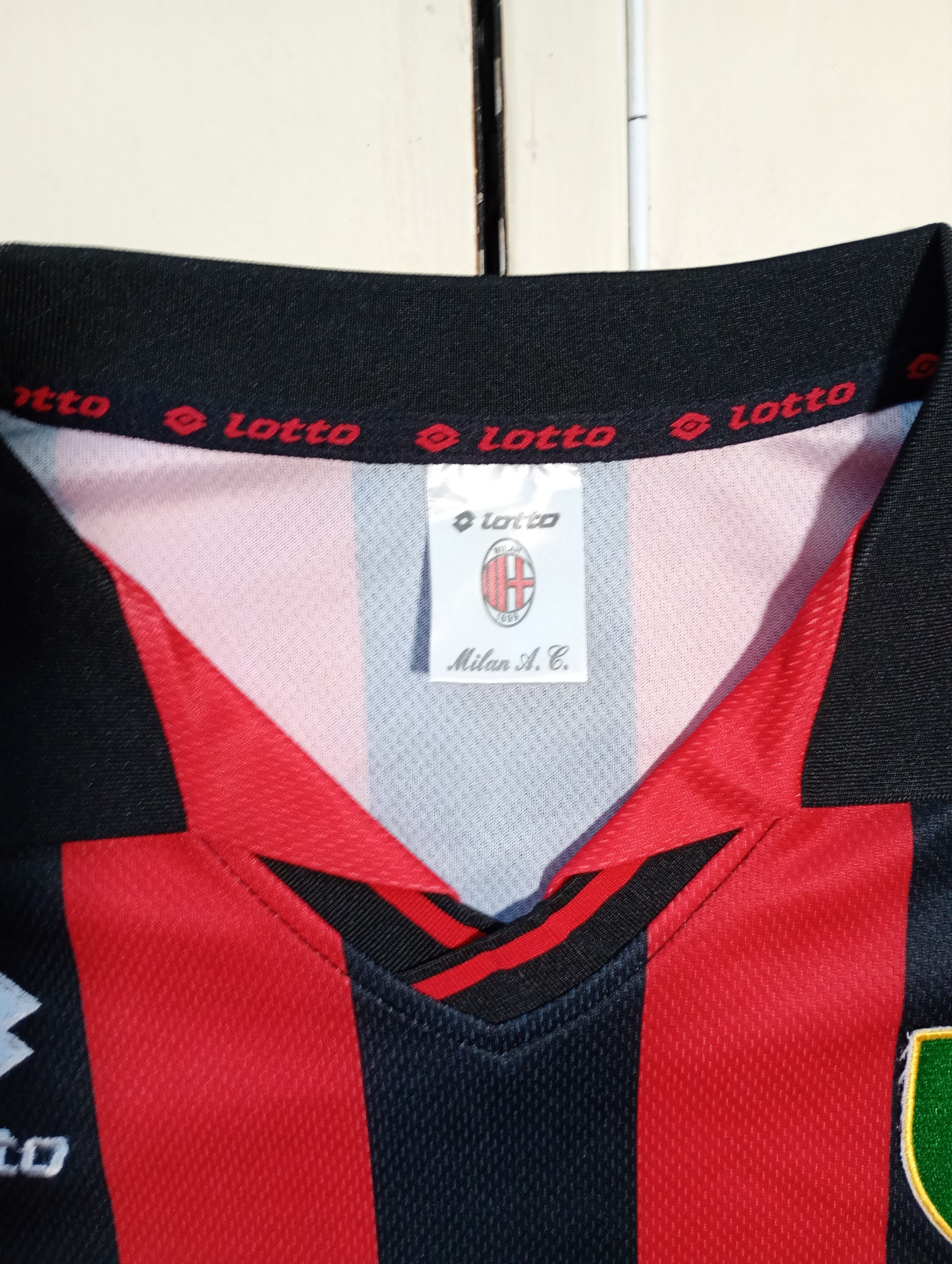 Vintage Milan Jersey 18 Baggio 1995-1996 Size US S / EU 44-46 / 1 - 8 Thumbnail